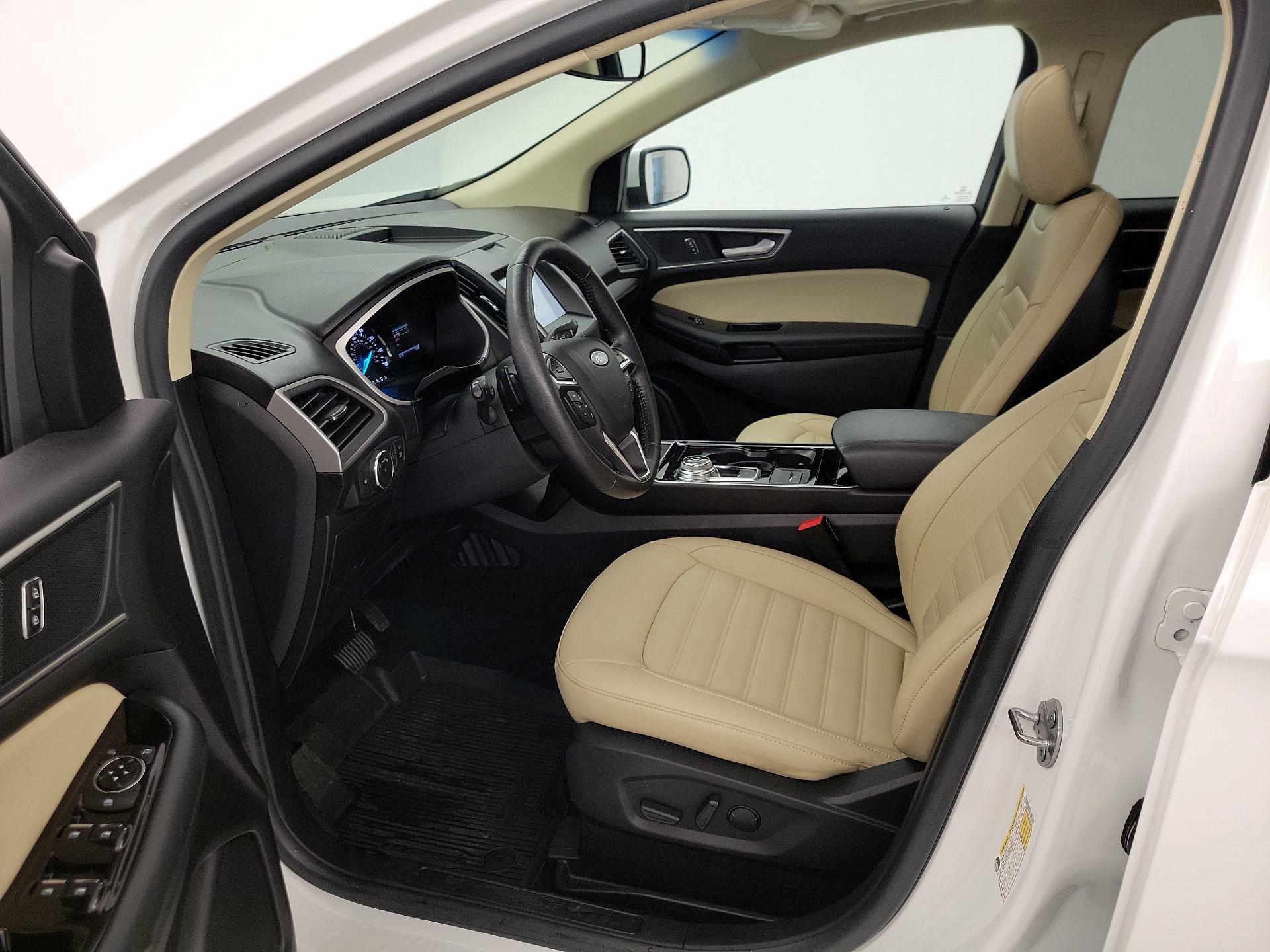 Thumbnail: 2020 Ford Edge - 11