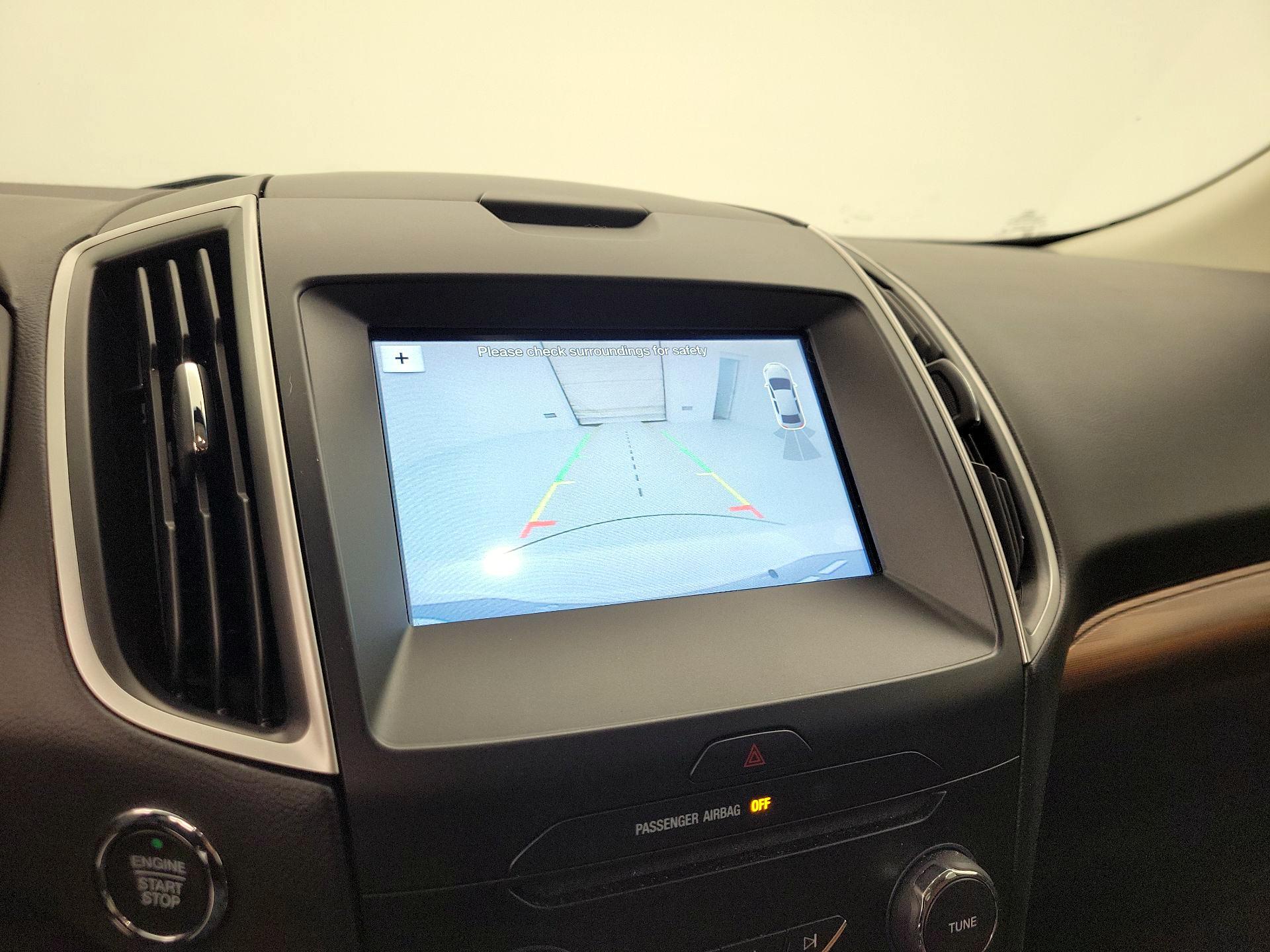 Thumbnail: 2018 Ford Edge - 15