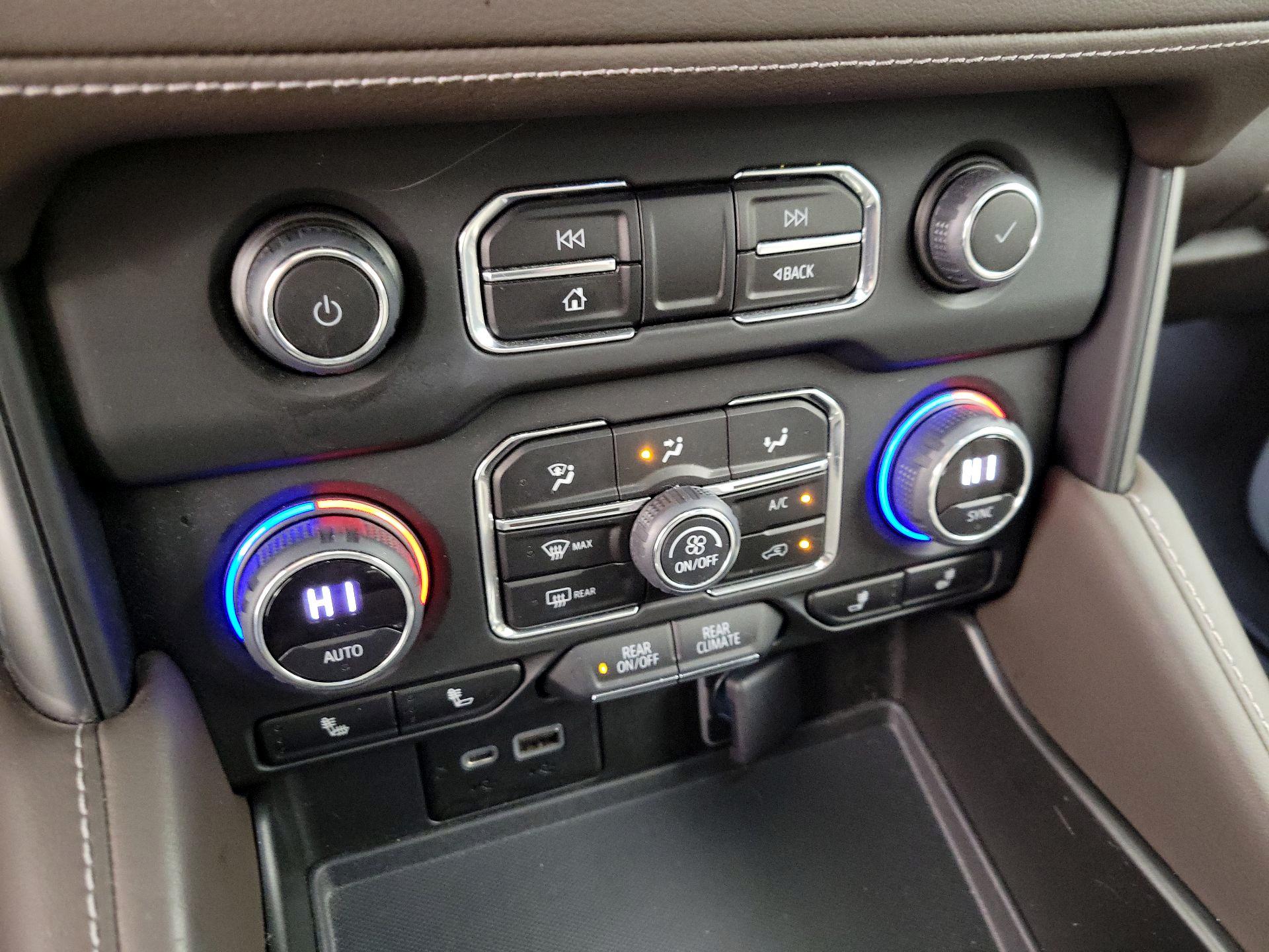 Thumbnail: 2021 Chevrolet Tahoe - 16