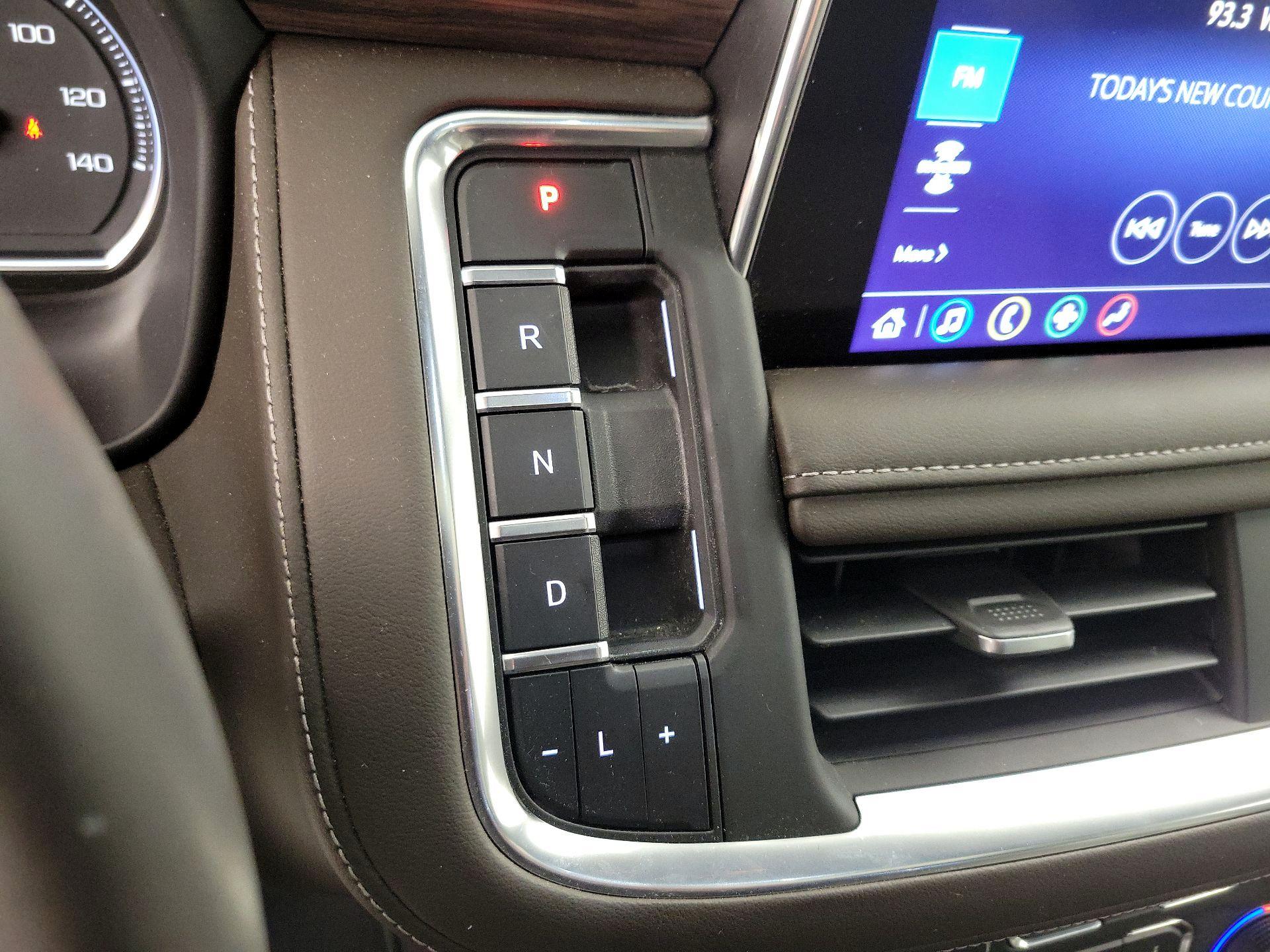 Thumbnail: 2021 Chevrolet Tahoe - 17