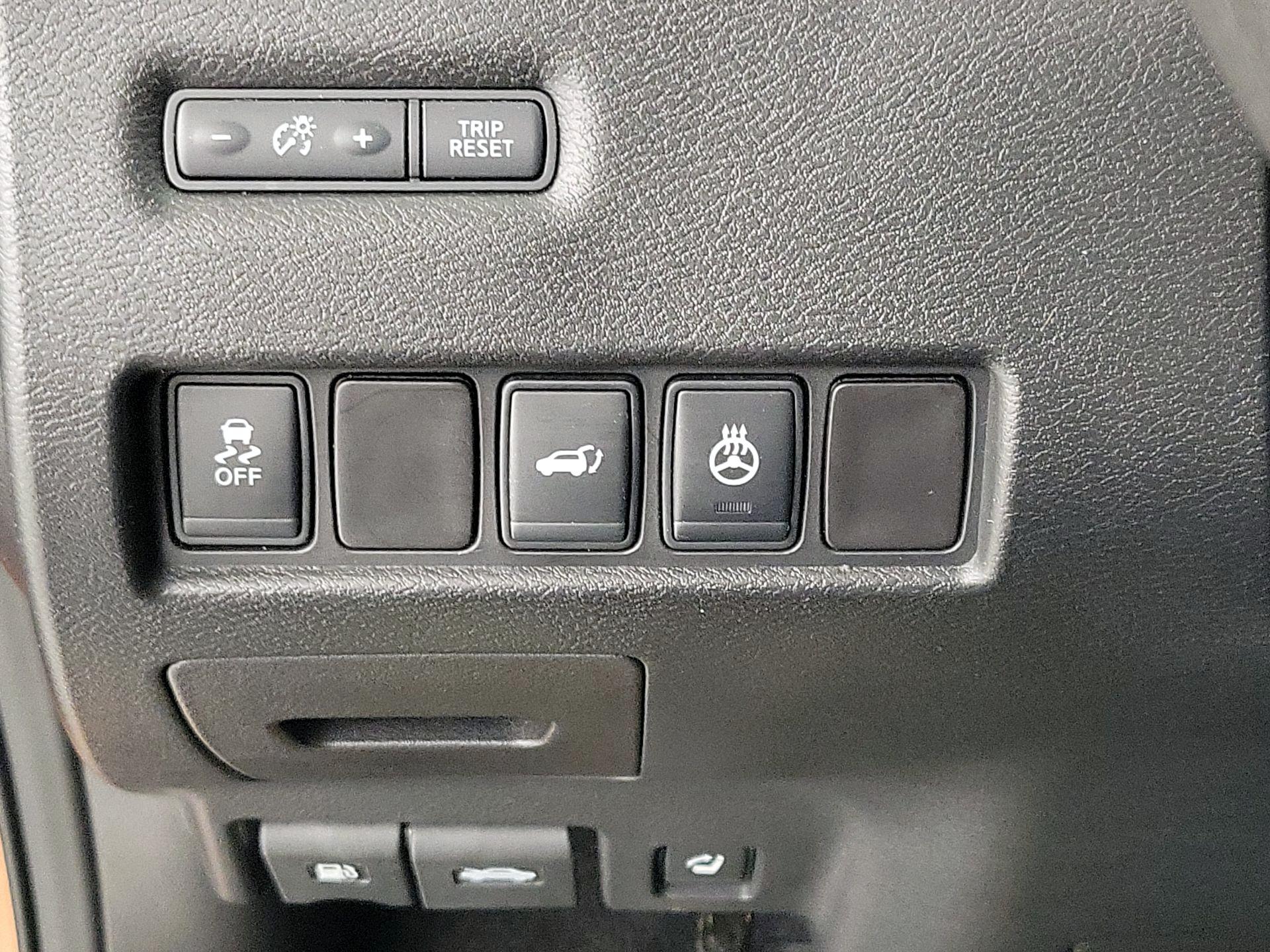 Thumbnail: 2015 Nissan Murano - 13