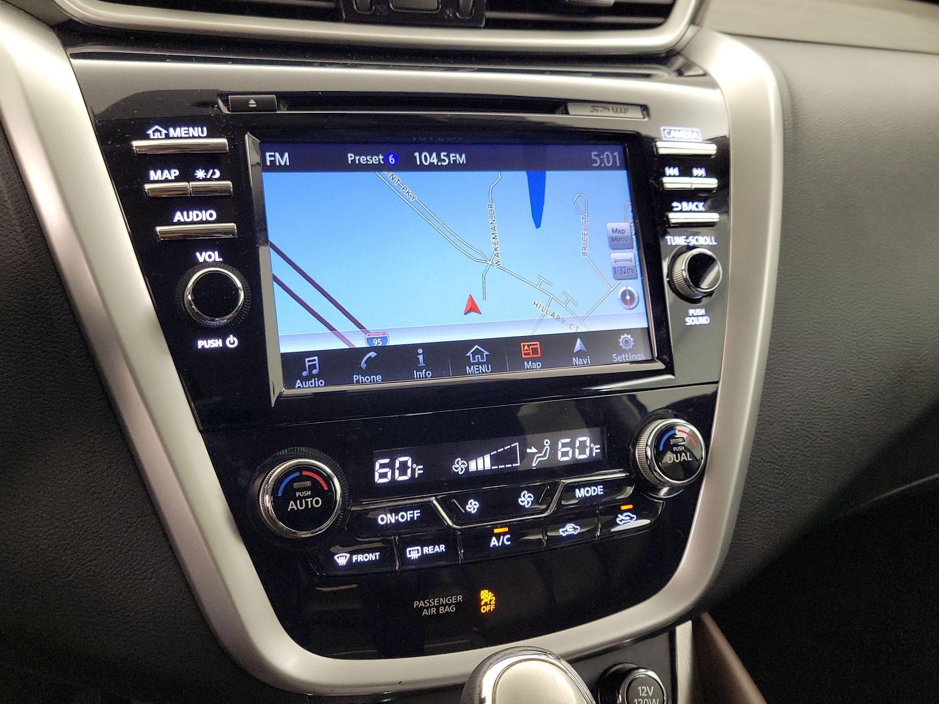 Thumbnail: 2015 Nissan Murano - 14