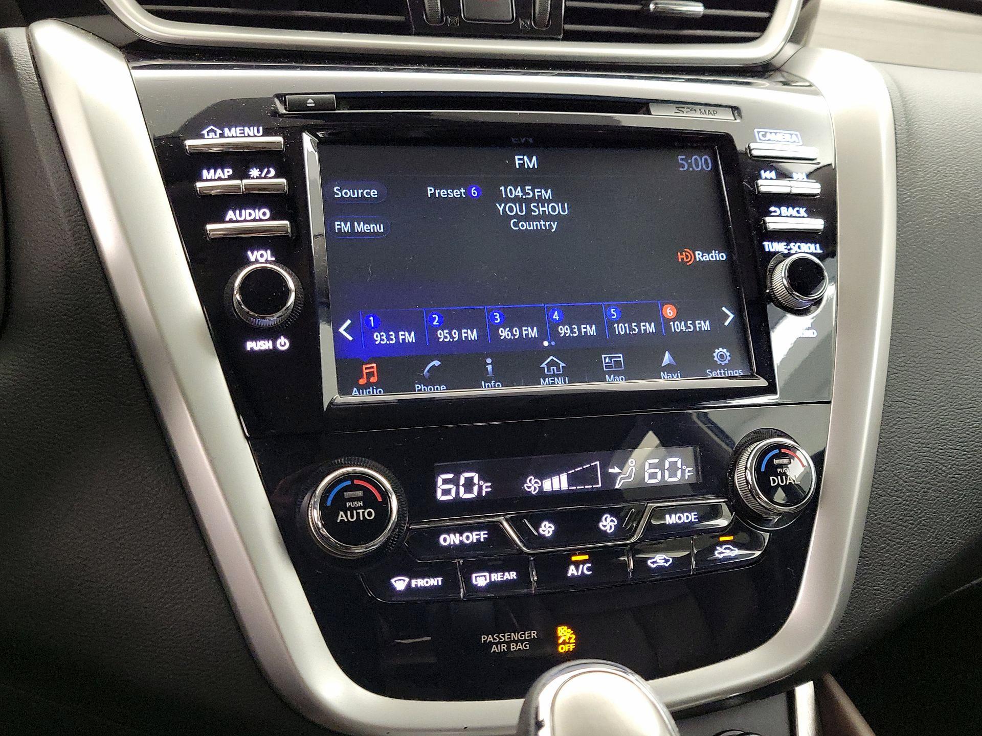 Thumbnail: 2015 Nissan Murano - 16