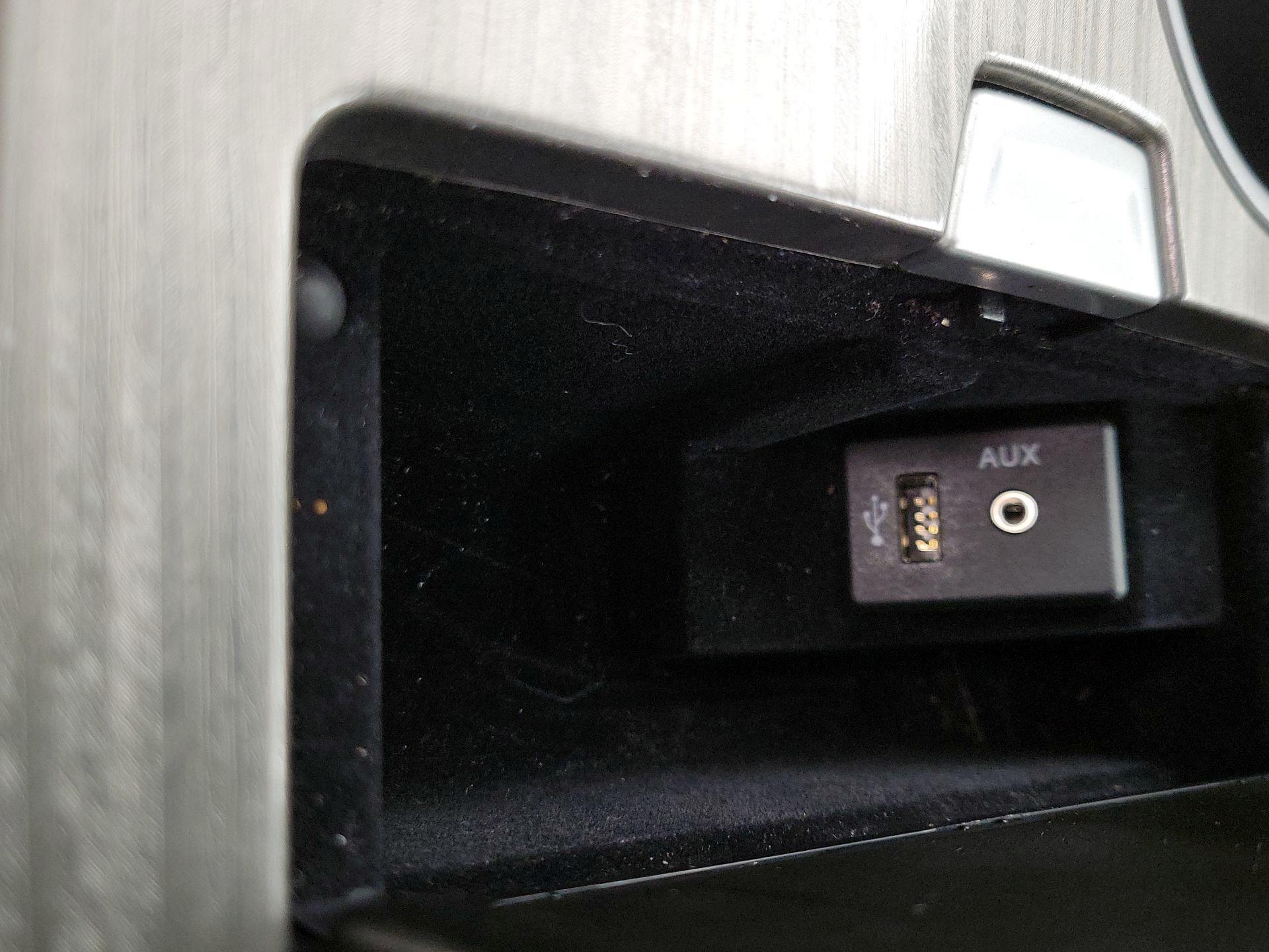 Thumbnail: 2015 Nissan Murano - 19