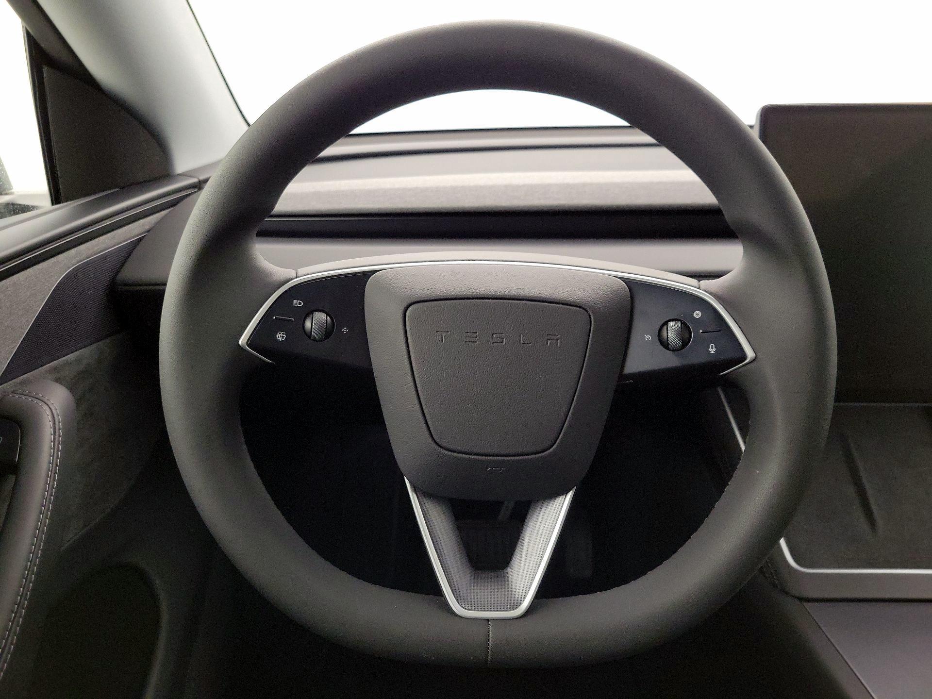 Thumbnail: 2026 Tesla Model Y - 10