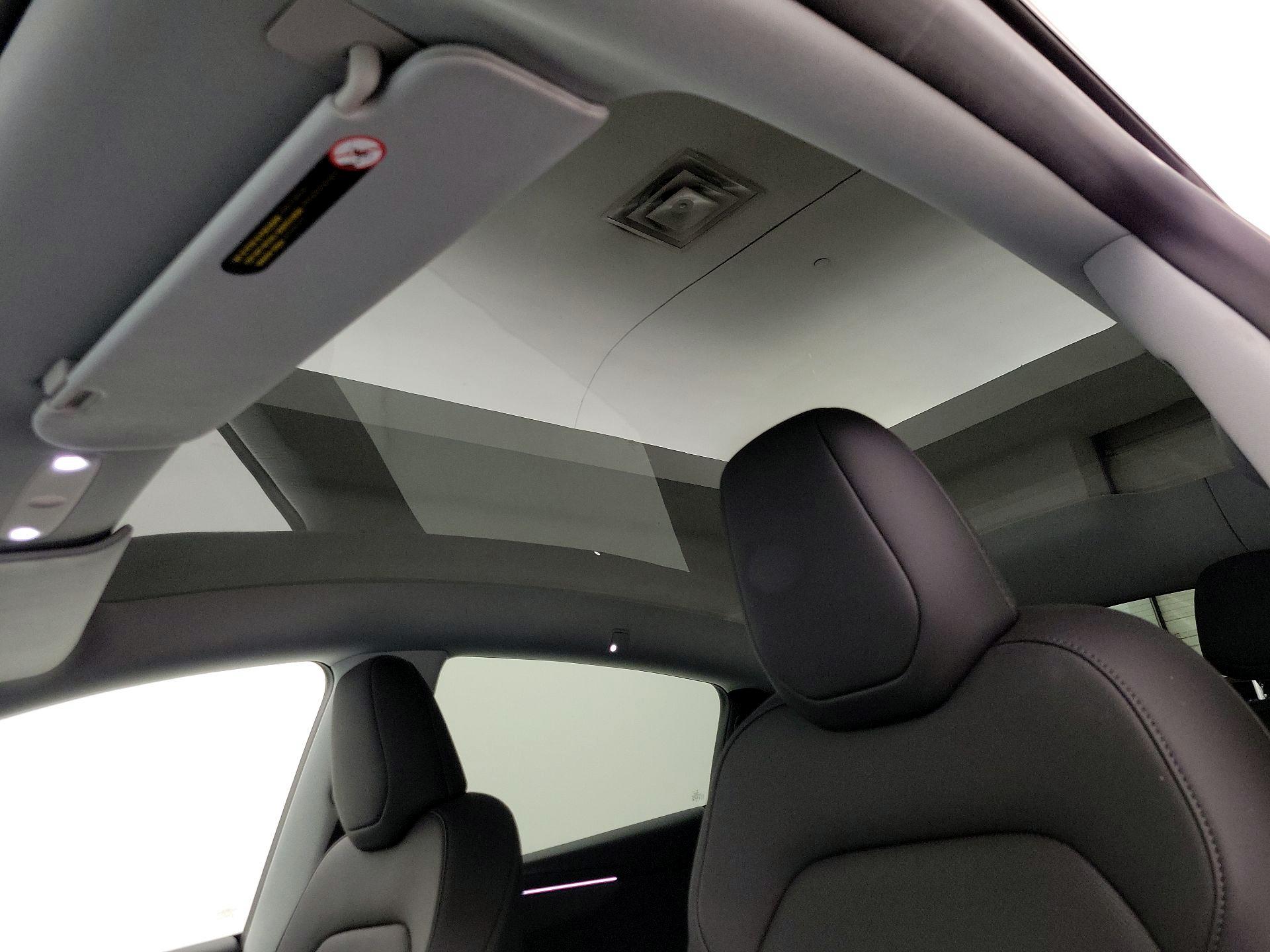 Thumbnail: 2026 Tesla Model Y - 19