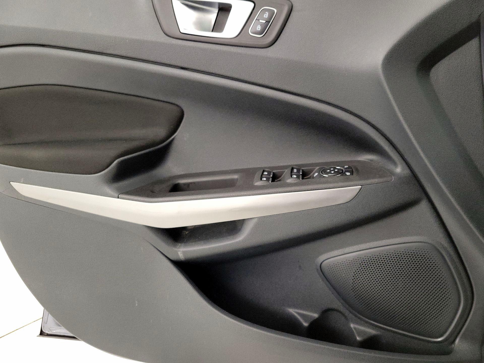 Thumbnail: 2018 Ford EcoSport - 12