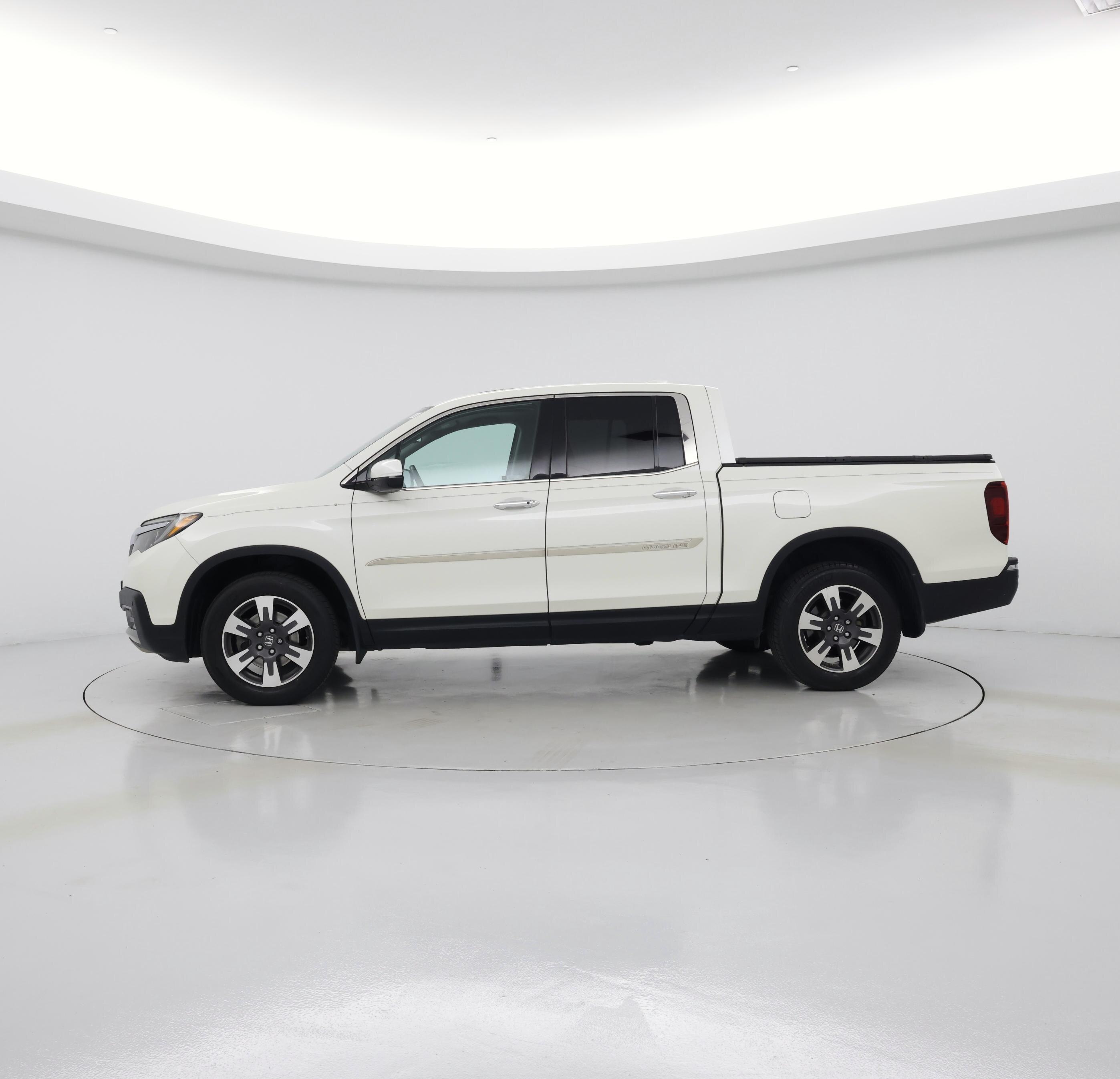 Thumbnail: 2018 Honda Ridgeline - 3