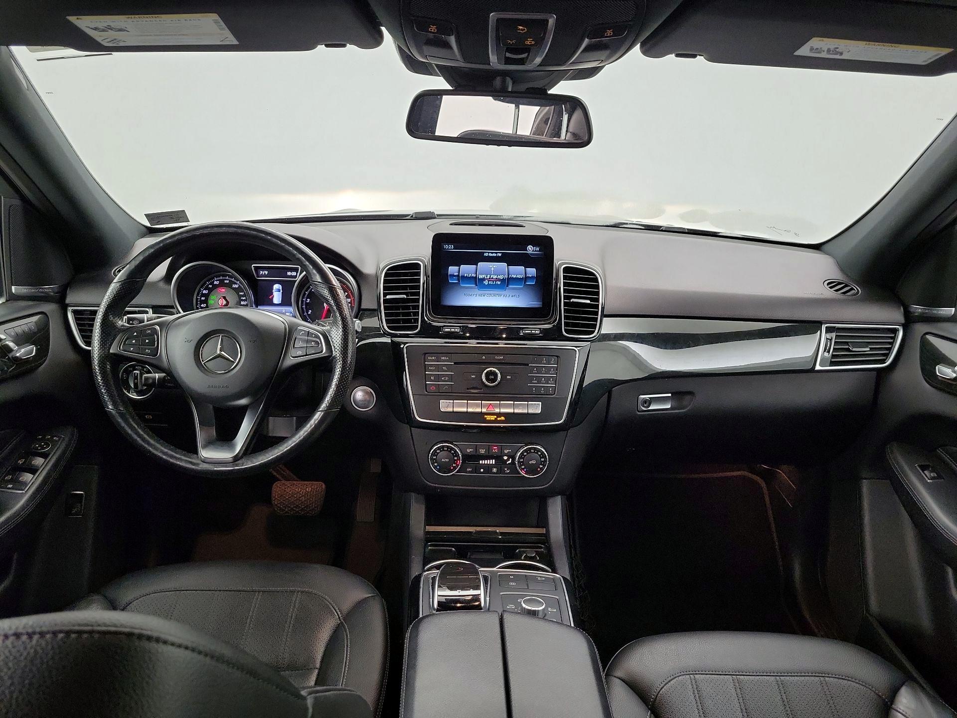 Thumbnail: 2017 Mercedes-Benz GLE - 9