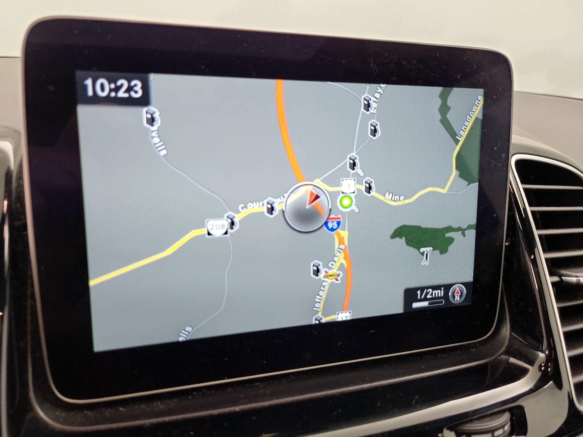 Thumbnail: 2017 Mercedes-Benz GLE - 14