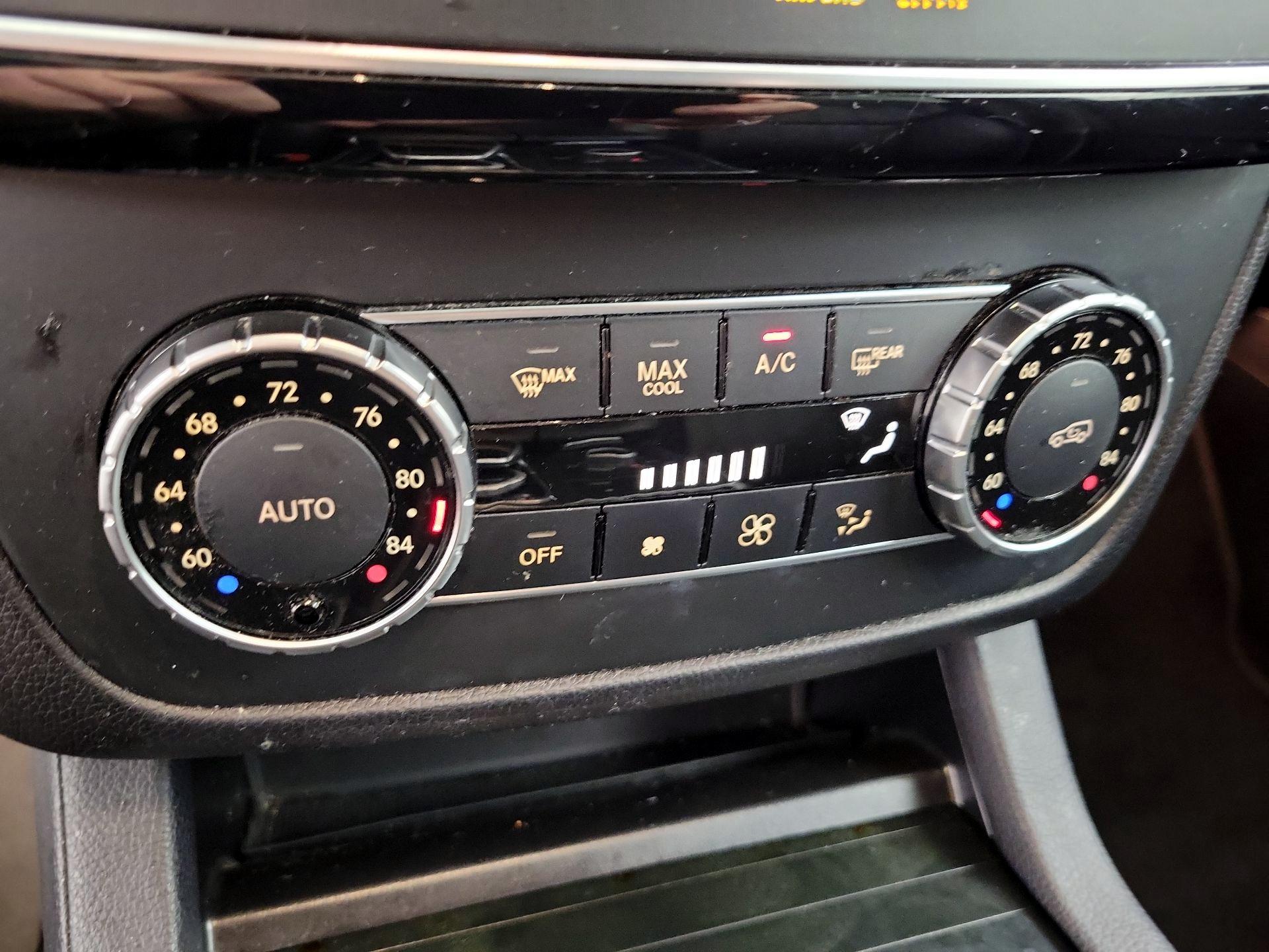 Thumbnail: 2017 Mercedes-Benz GLE - 17