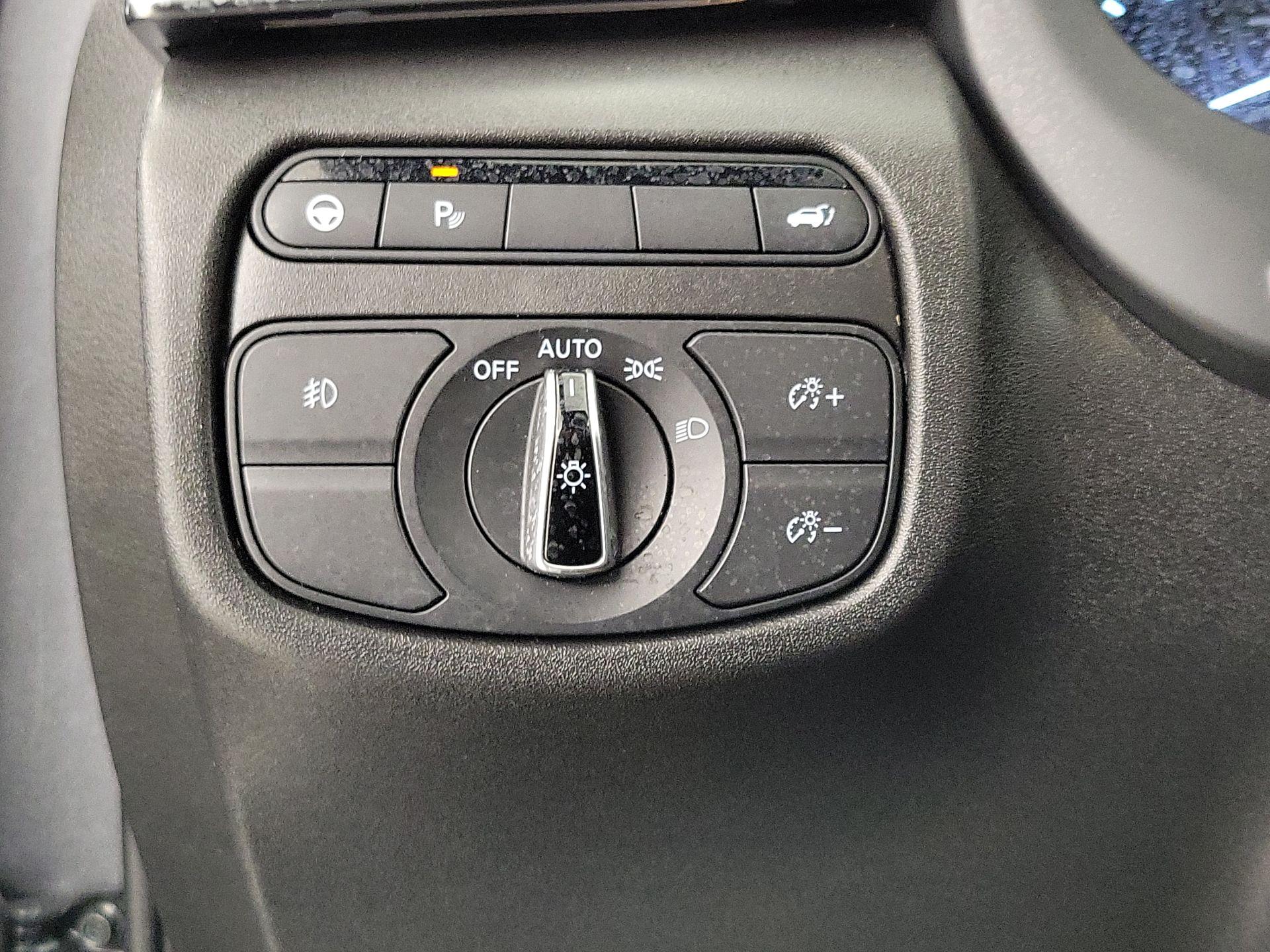 Thumbnail: 2023 INFINITI QX50 - 13