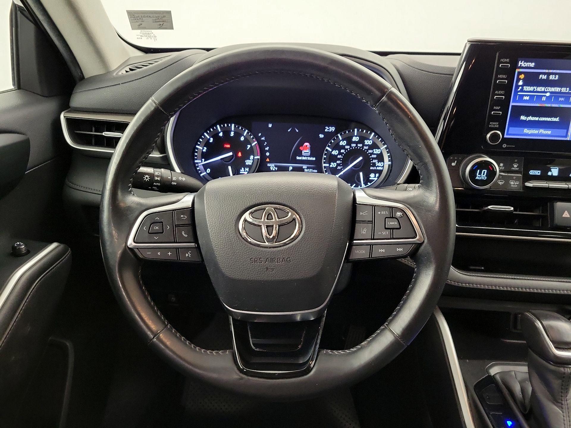 Thumbnail: 2020 Toyota Highlander - 10