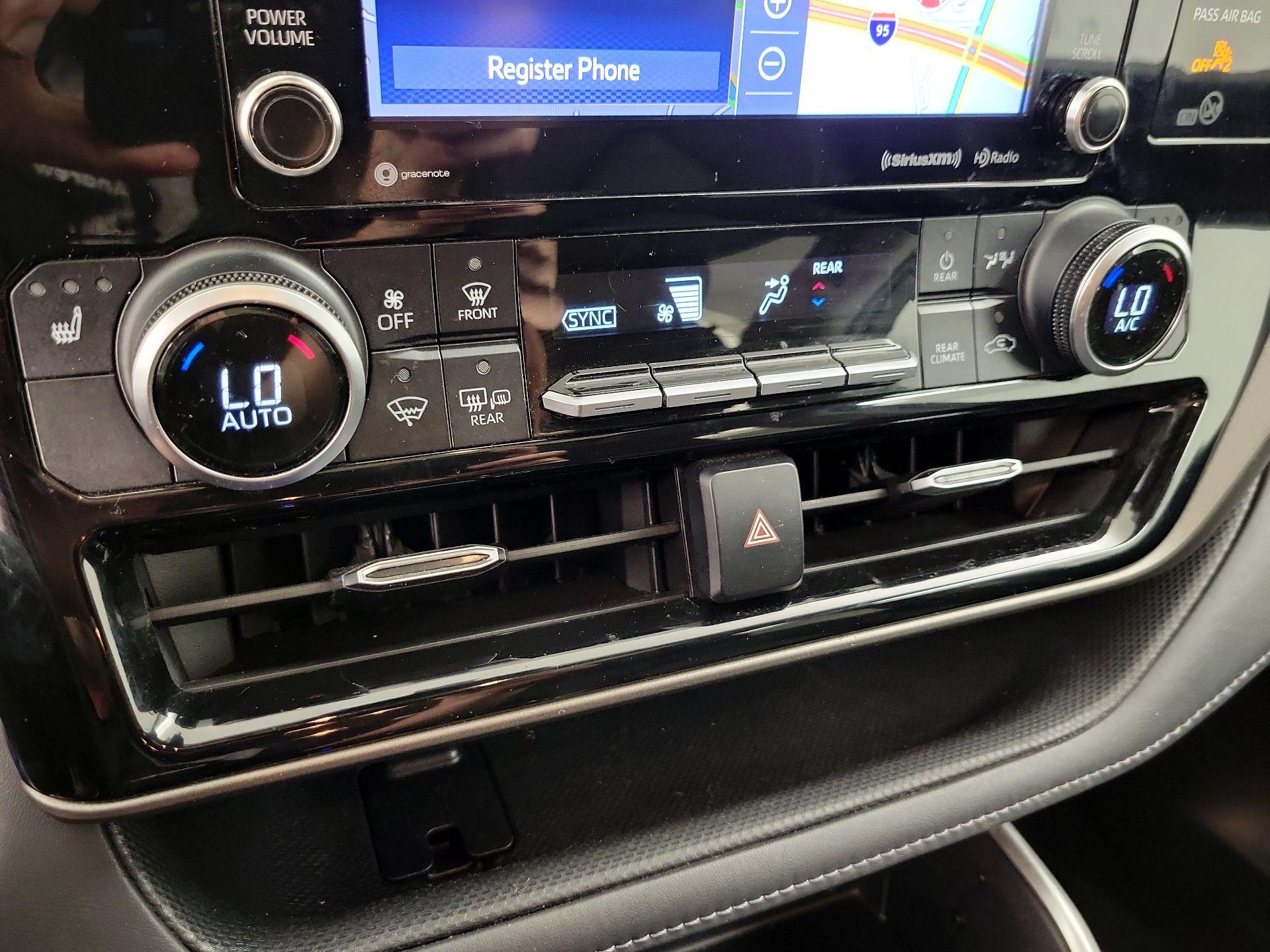 Thumbnail: 2020 Toyota Highlander - 17