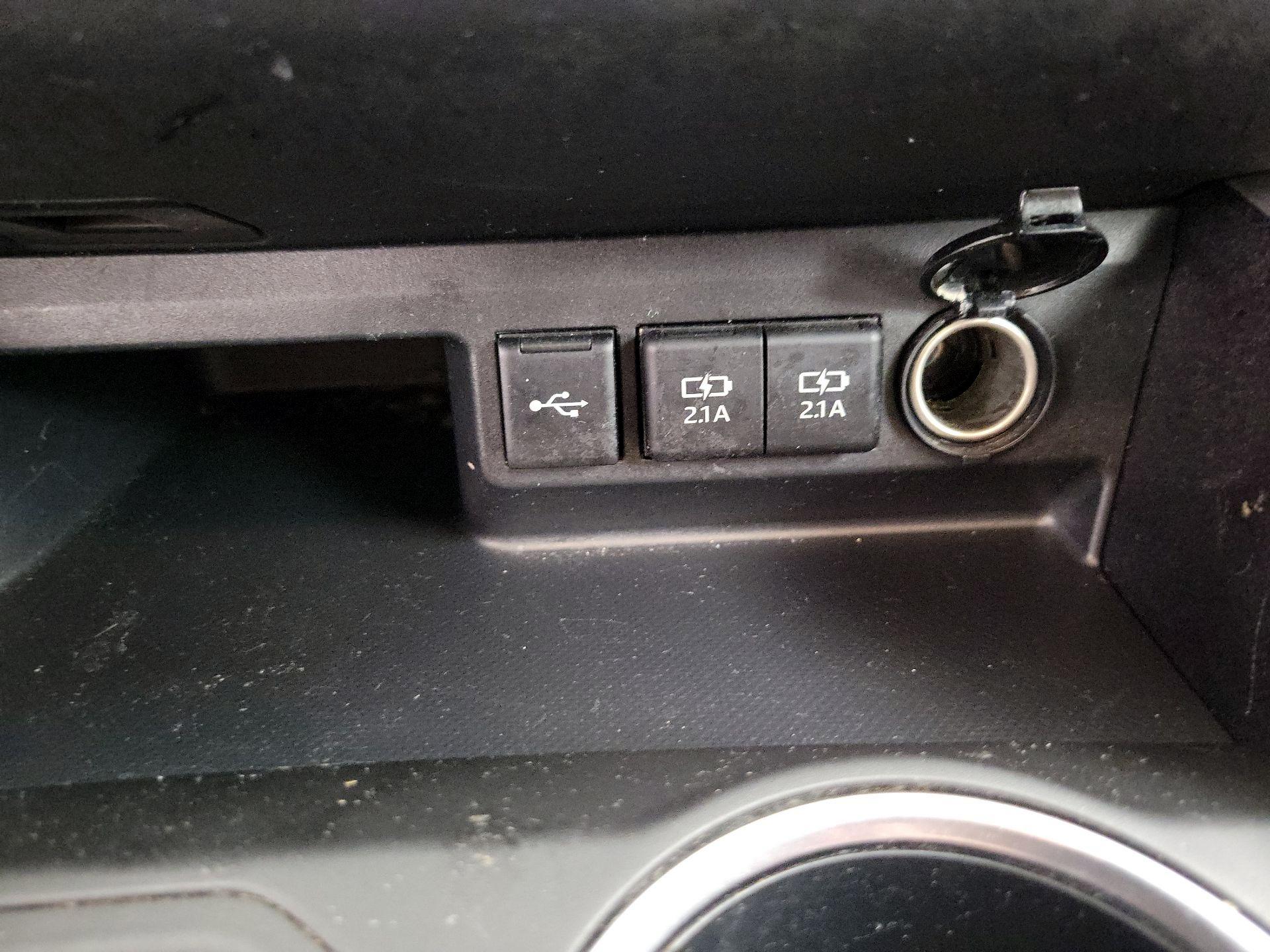 Thumbnail: 2020 Toyota Highlander - 19