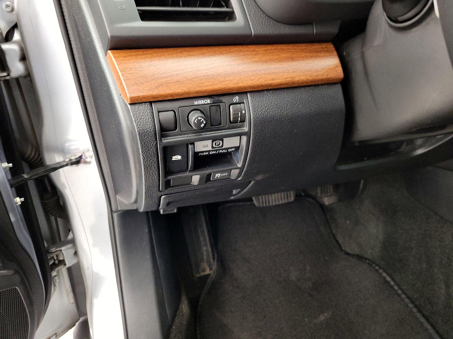 Thumbnail: 2014 Subaru Outback - 13