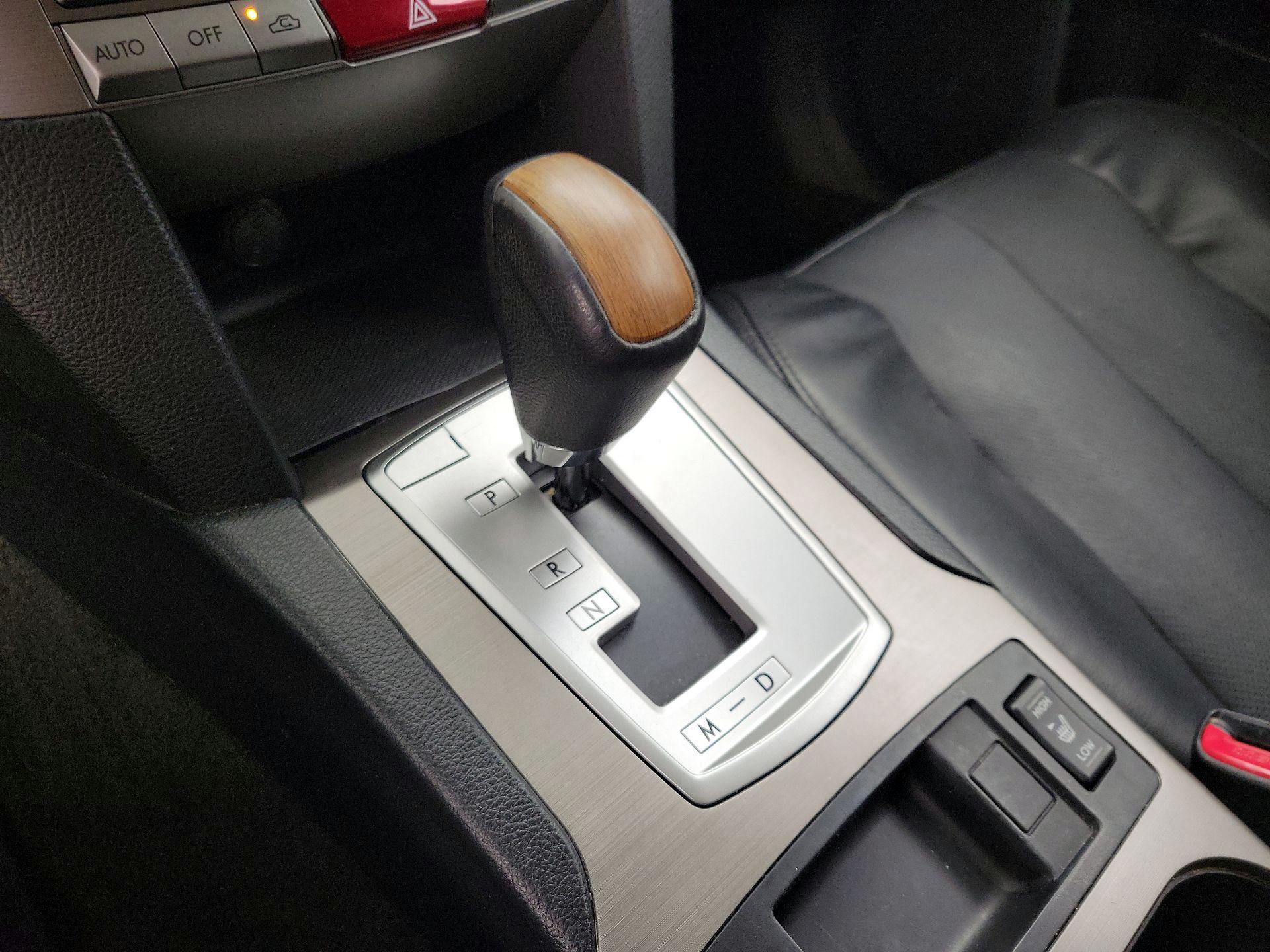 Thumbnail: 2014 Subaru Outback - 17