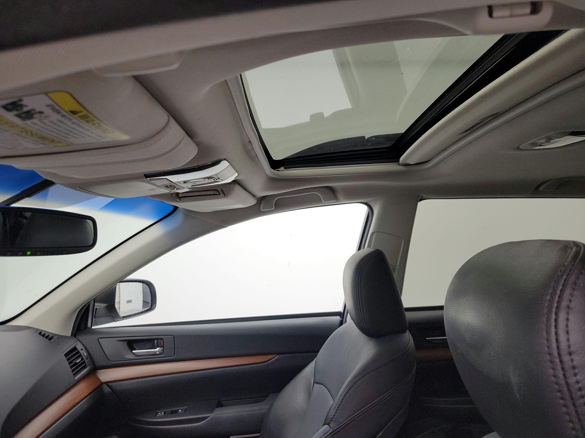 Thumbnail: 2014 Subaru Outback - 19