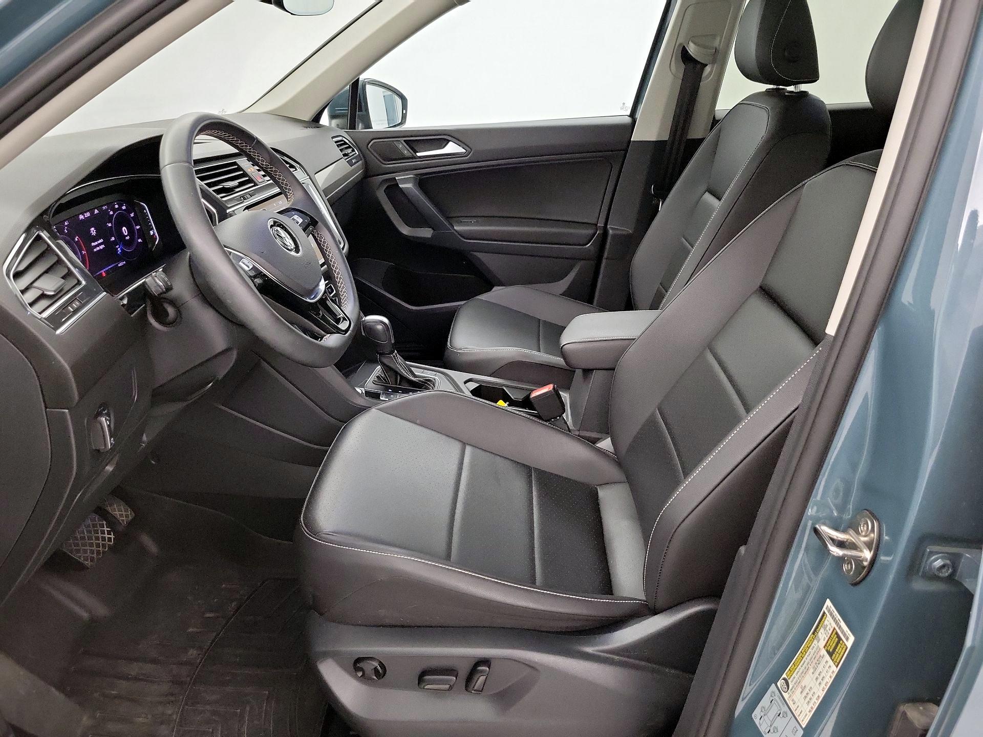 Thumbnail: 2021 Volkswagen Tiguan - 11