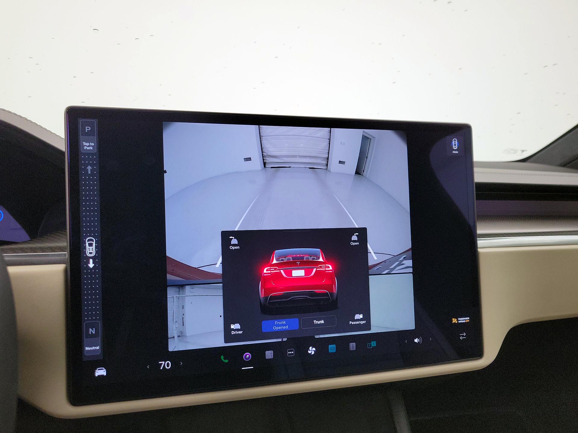 Thumbnail: 2023 Tesla Model X - 14