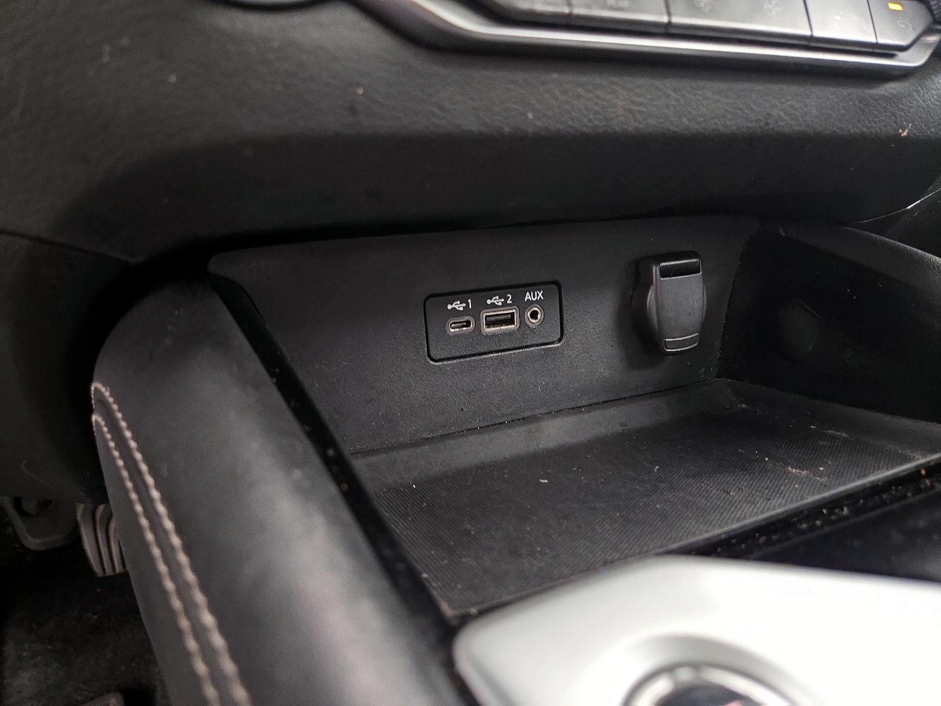 Thumbnail: 2020 Nissan Altima - 19