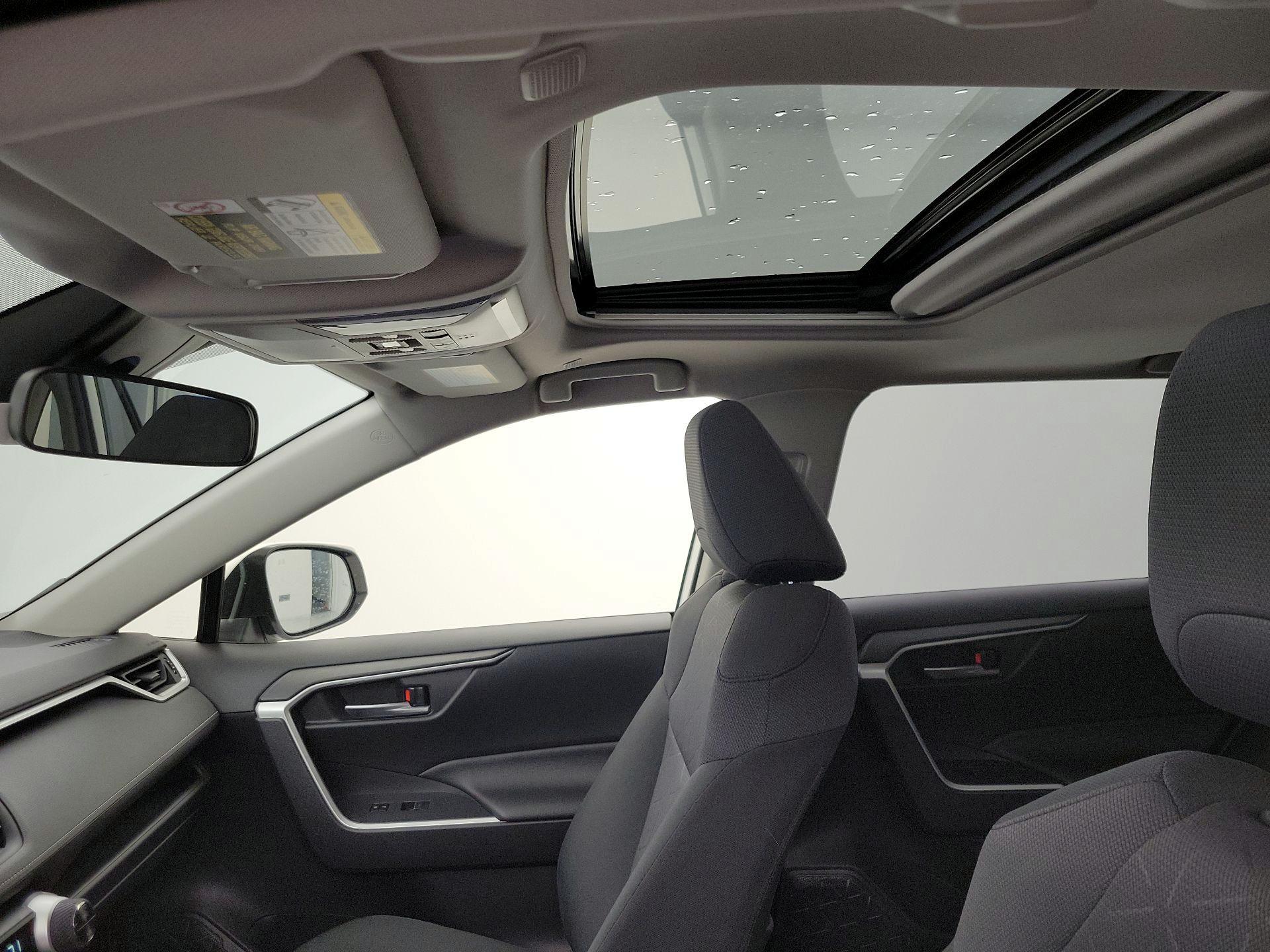 Thumbnail: 2025 Toyota RAV4 - 19