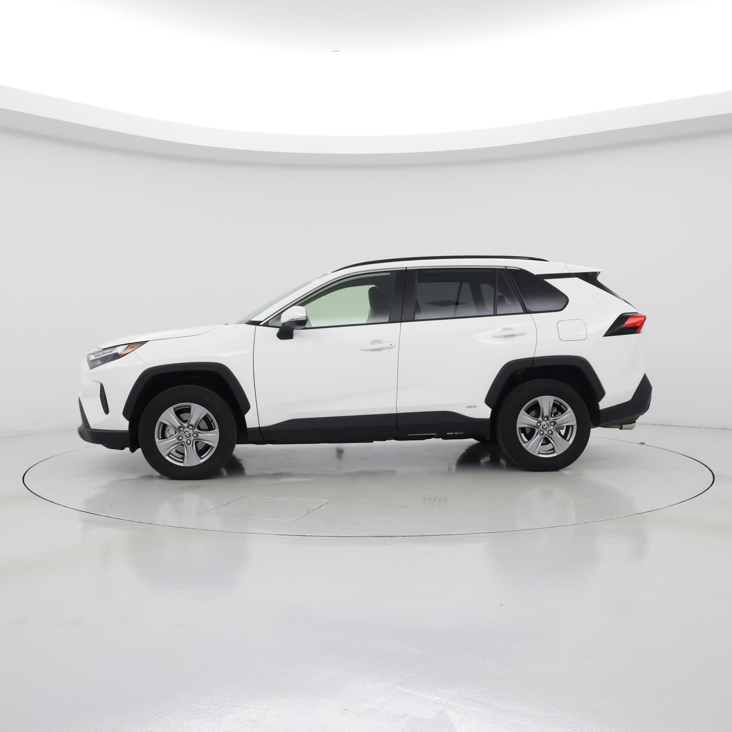 Thumbnail: 2025 Toyota RAV4 - 3