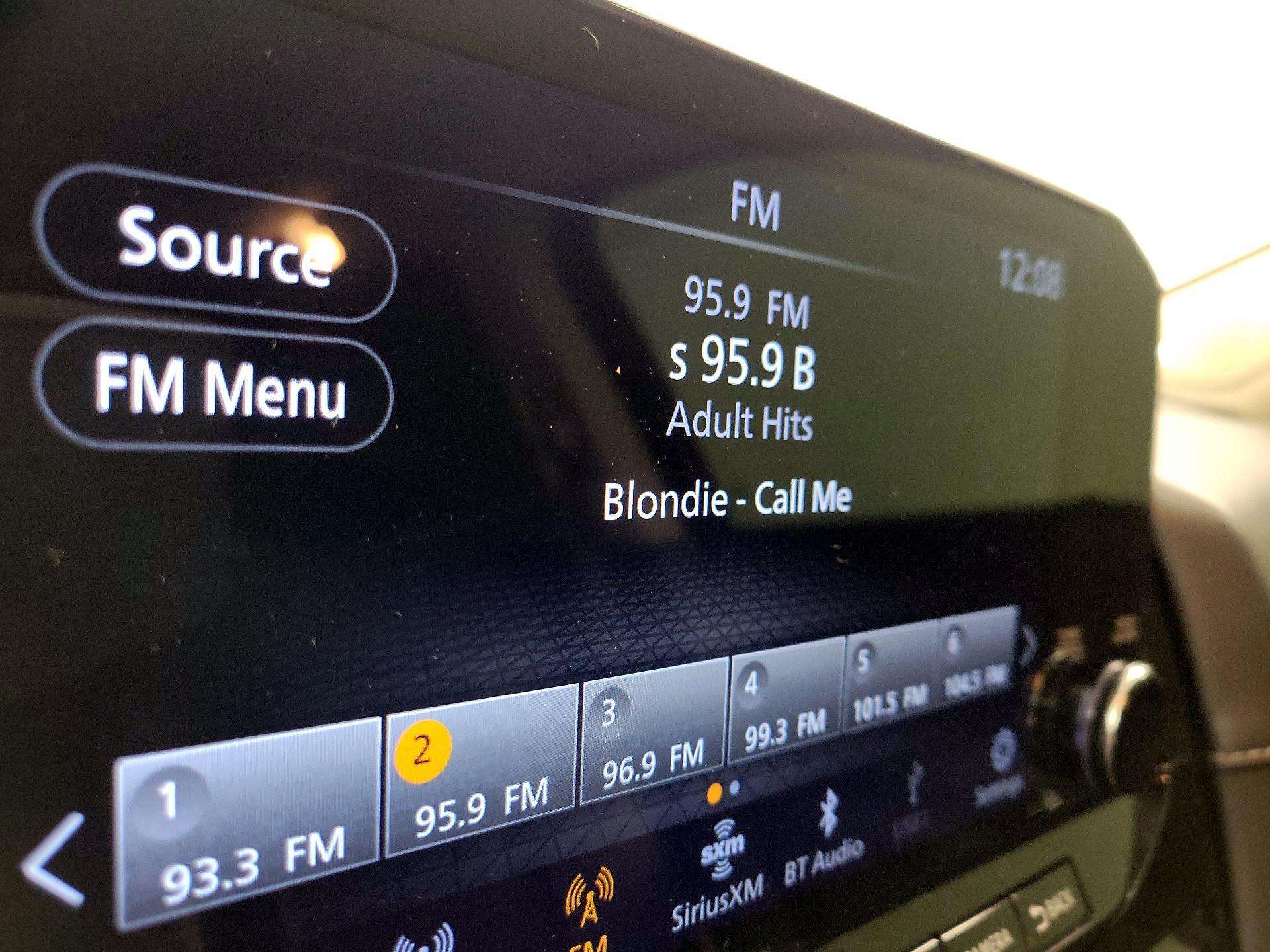 Thumbnail: 2023 Nissan Pathfinder - 16