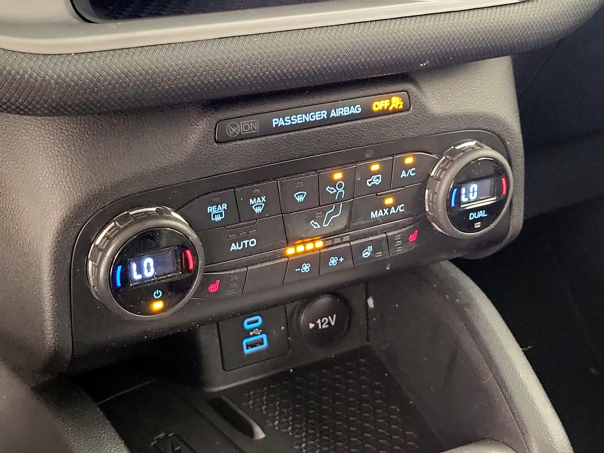 Thumbnail: 2021 Ford Bronco Sport - 17