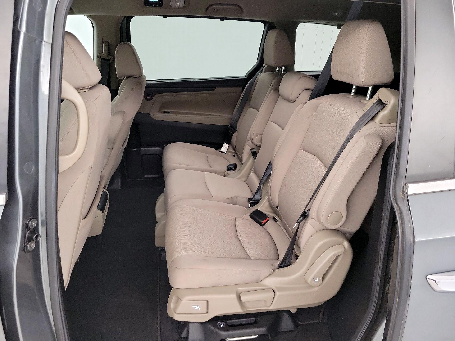 Thumbnail: 2019 Honda Odyssey - 19