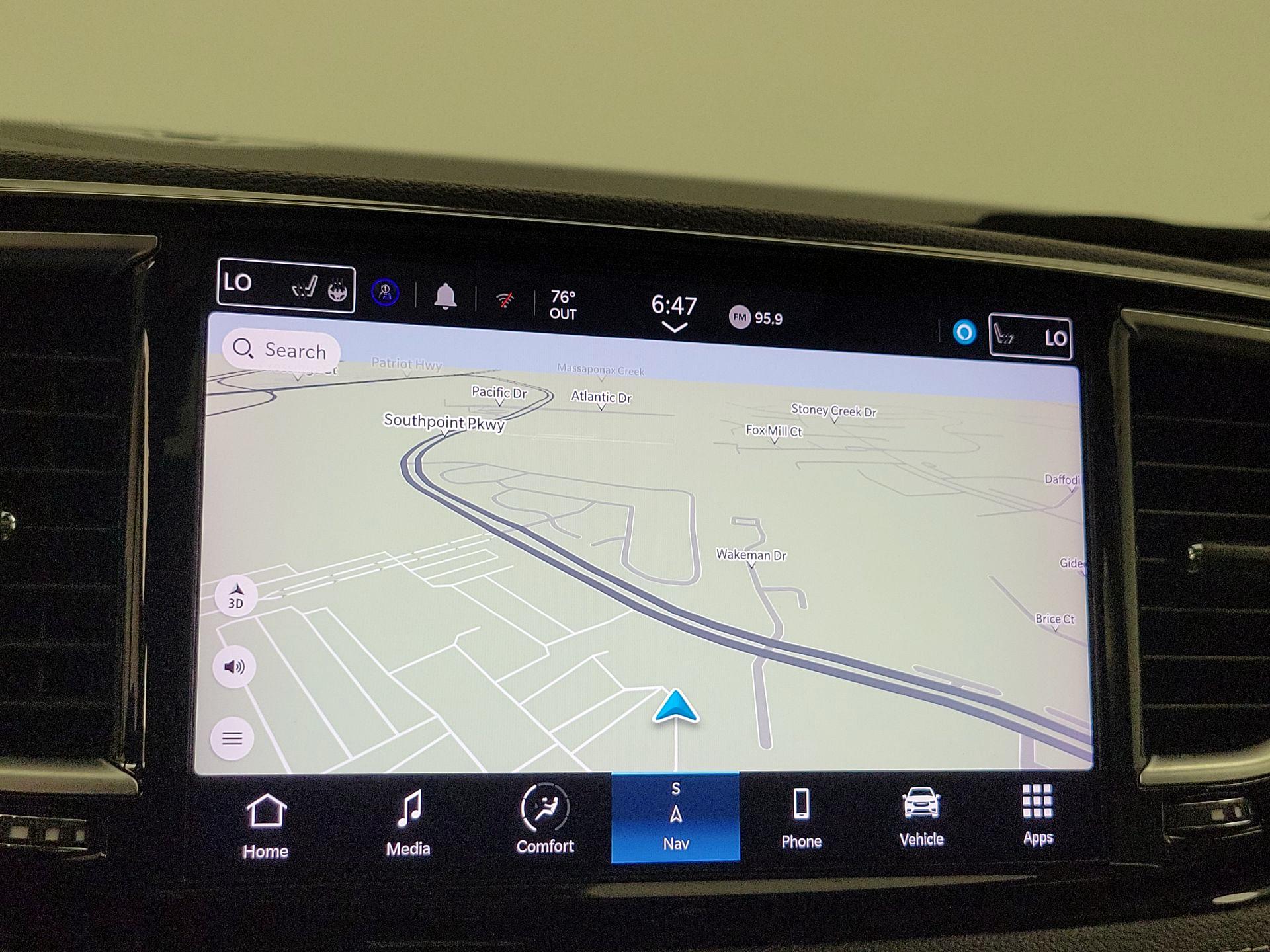 Thumbnail: 2023 Chrysler Pacifica - 14