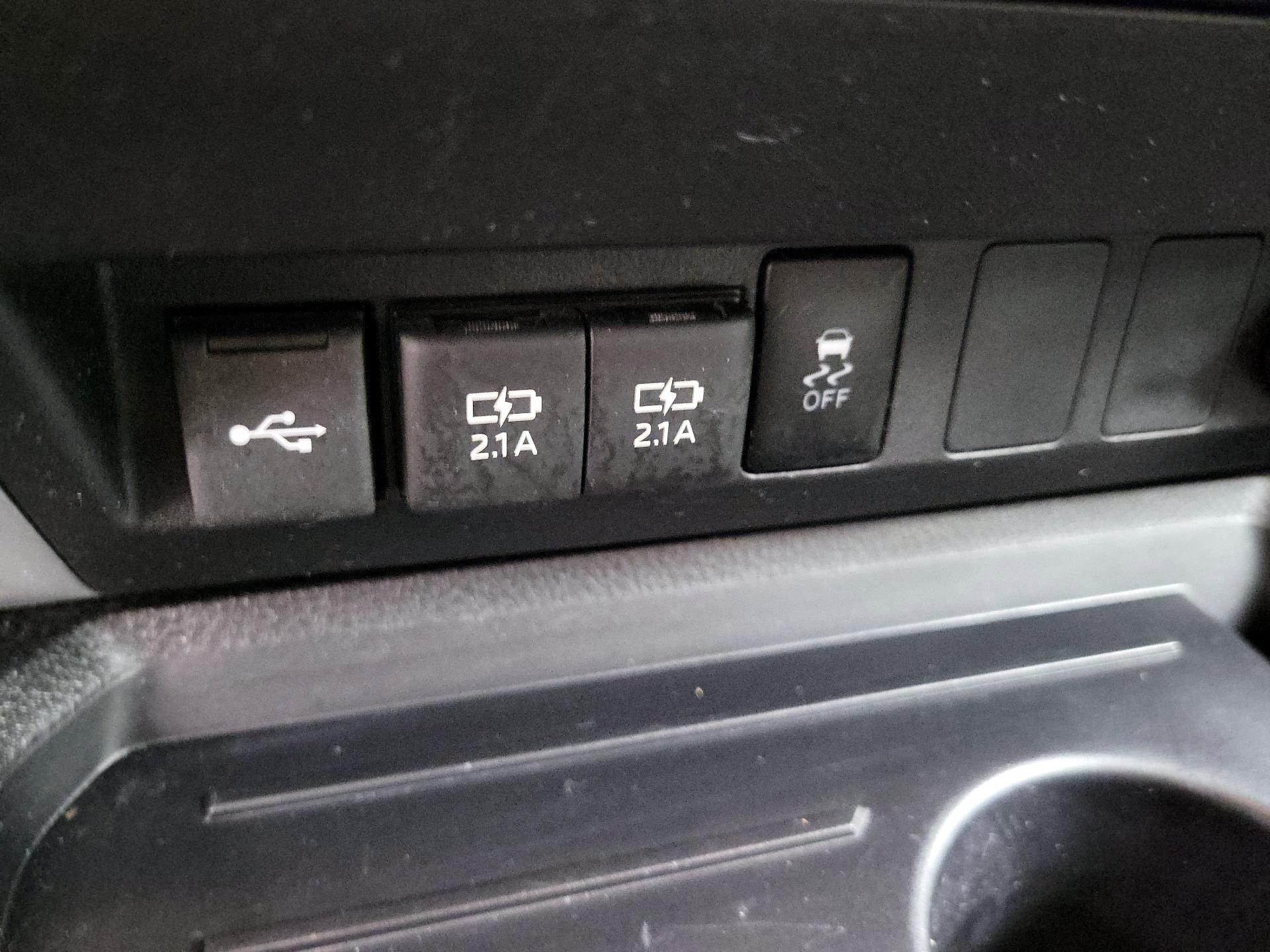 Thumbnail: 2020 Toyota Tundra - 19