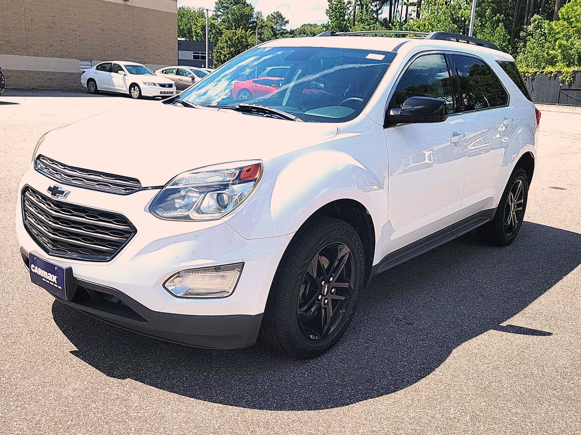 Thumbnail: 2017 Chevrolet Equinox - 3