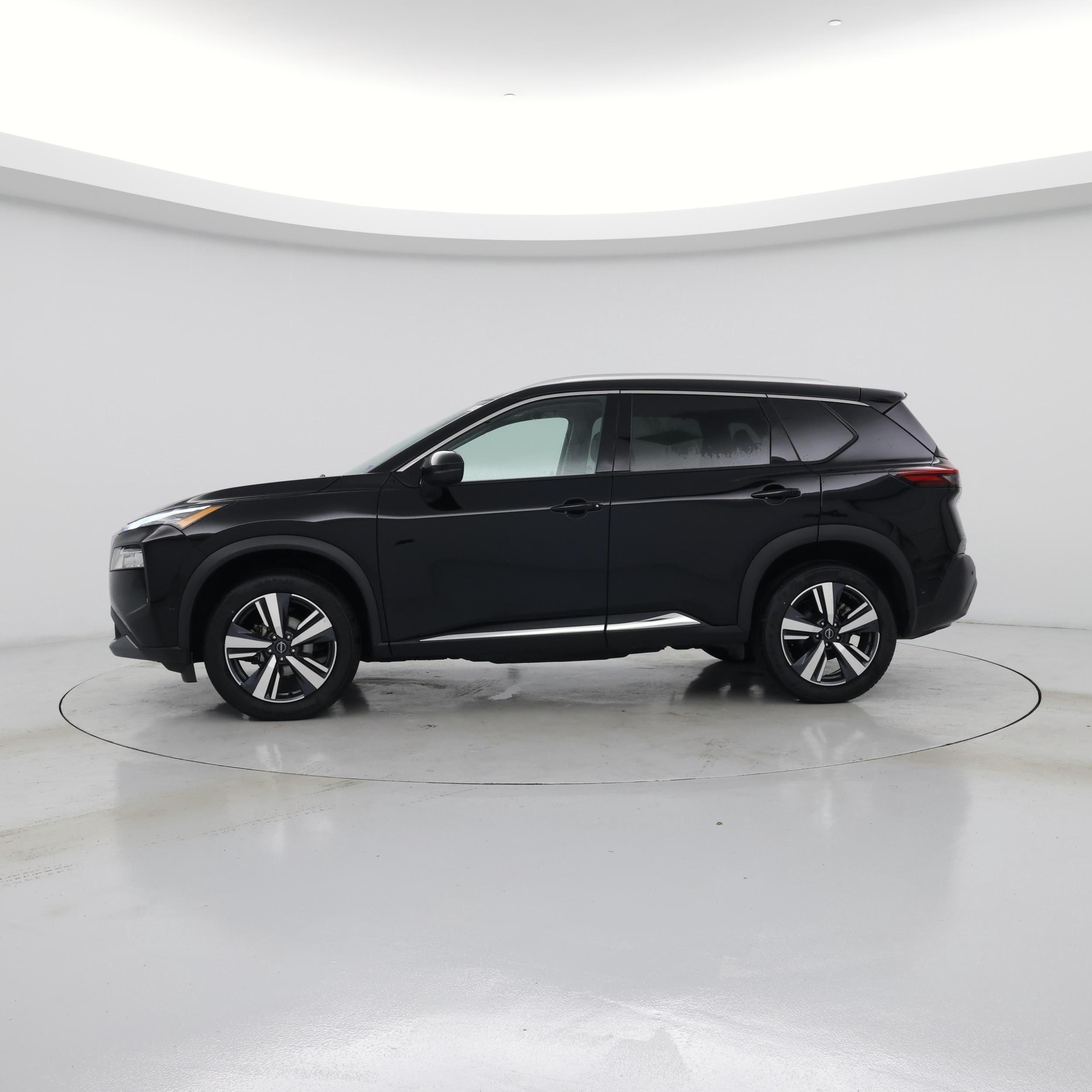 Thumbnail: 2023 Nissan Rogue - 3