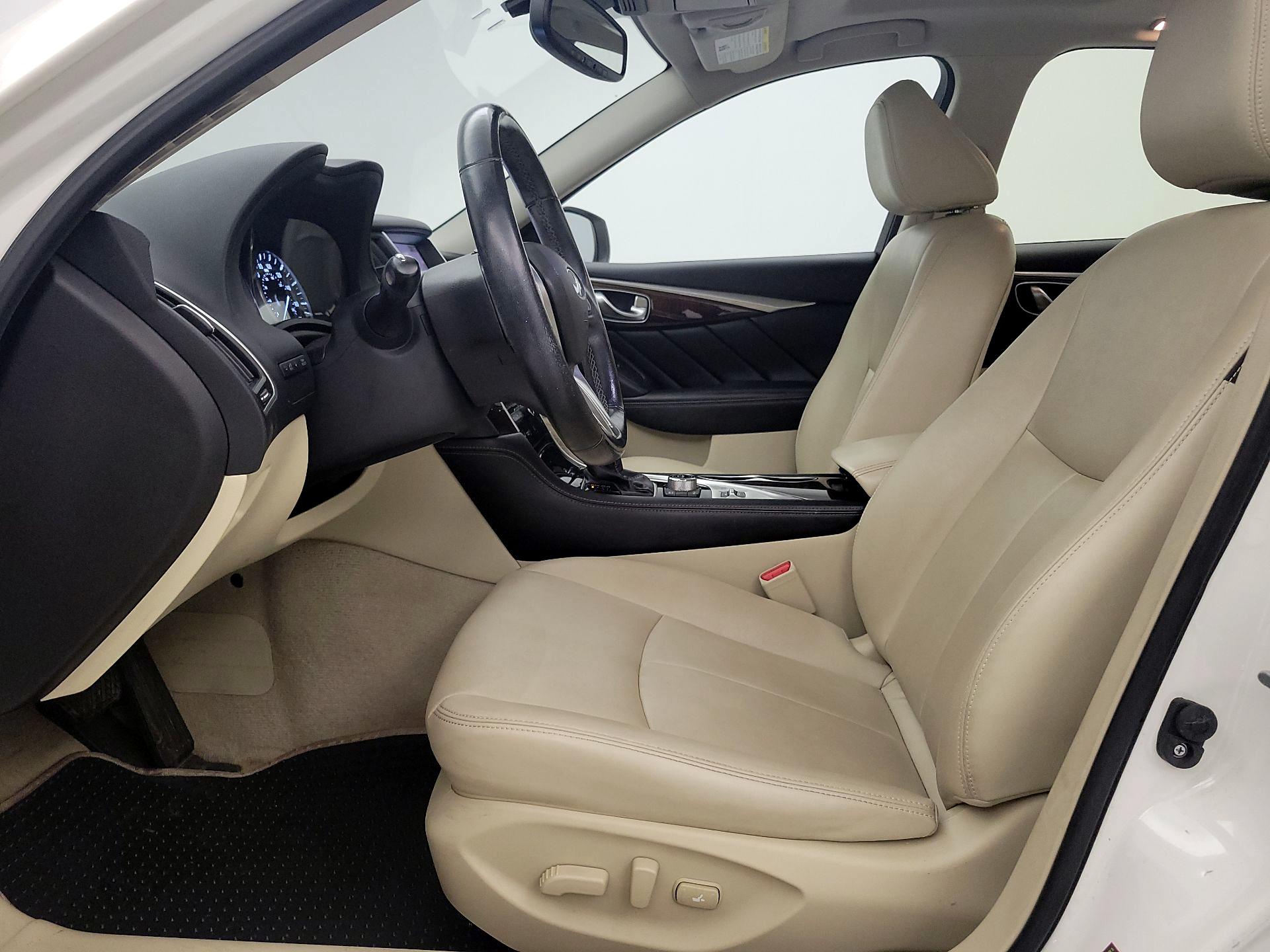 Thumbnail: 2019 INFINITI Q50 - 11