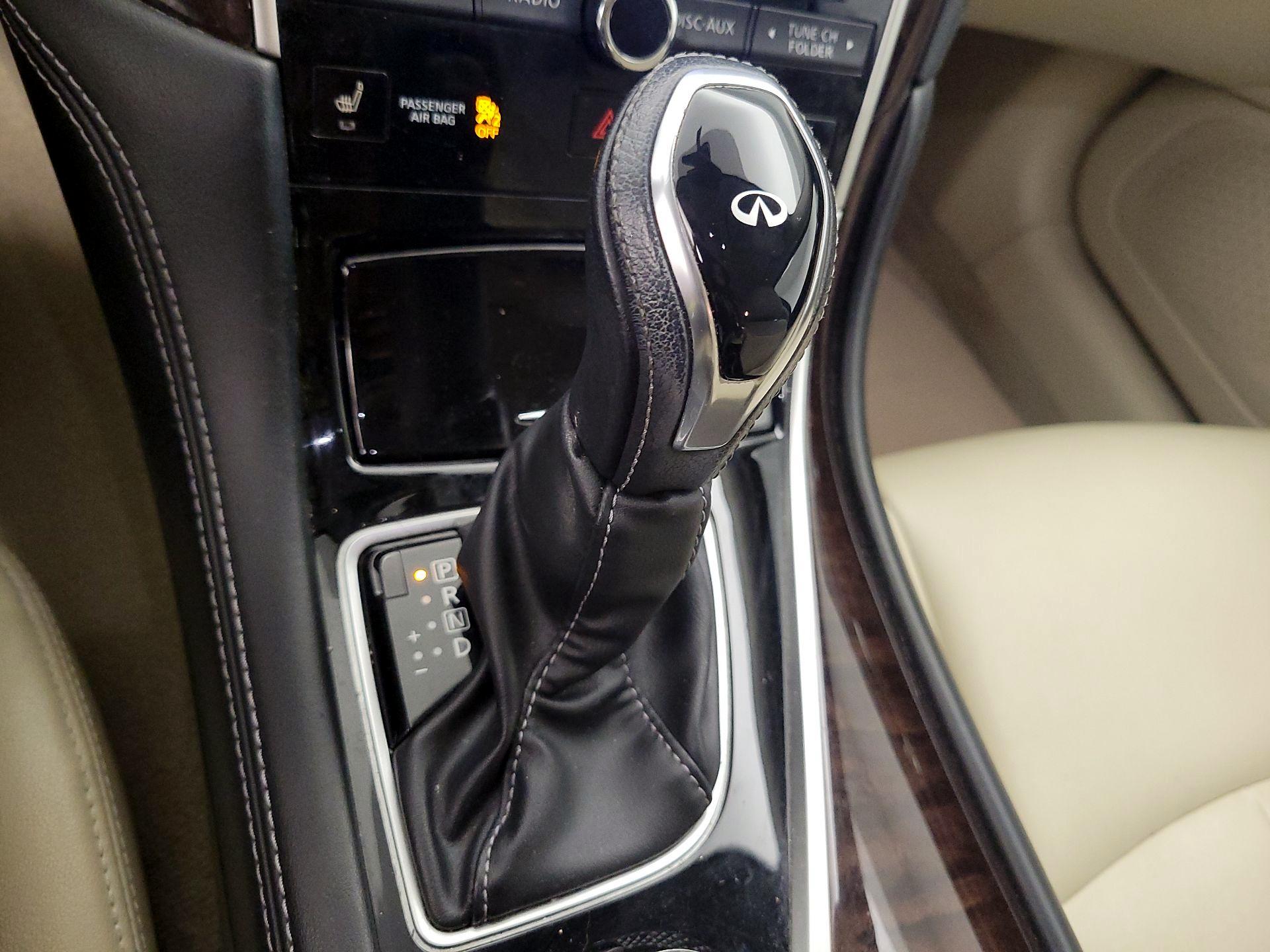 Thumbnail: 2019 INFINITI Q50 - 18