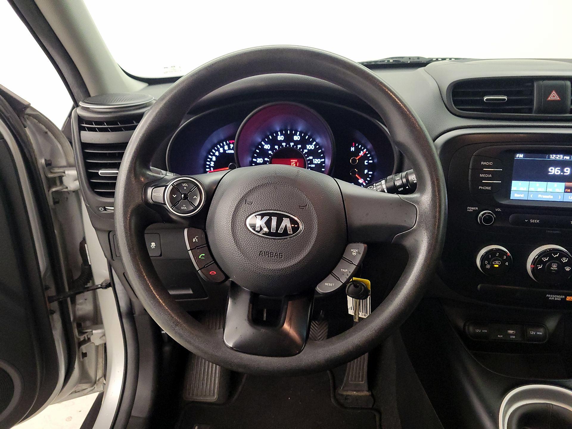 Thumbnail: 2019 Kia Soul - 10