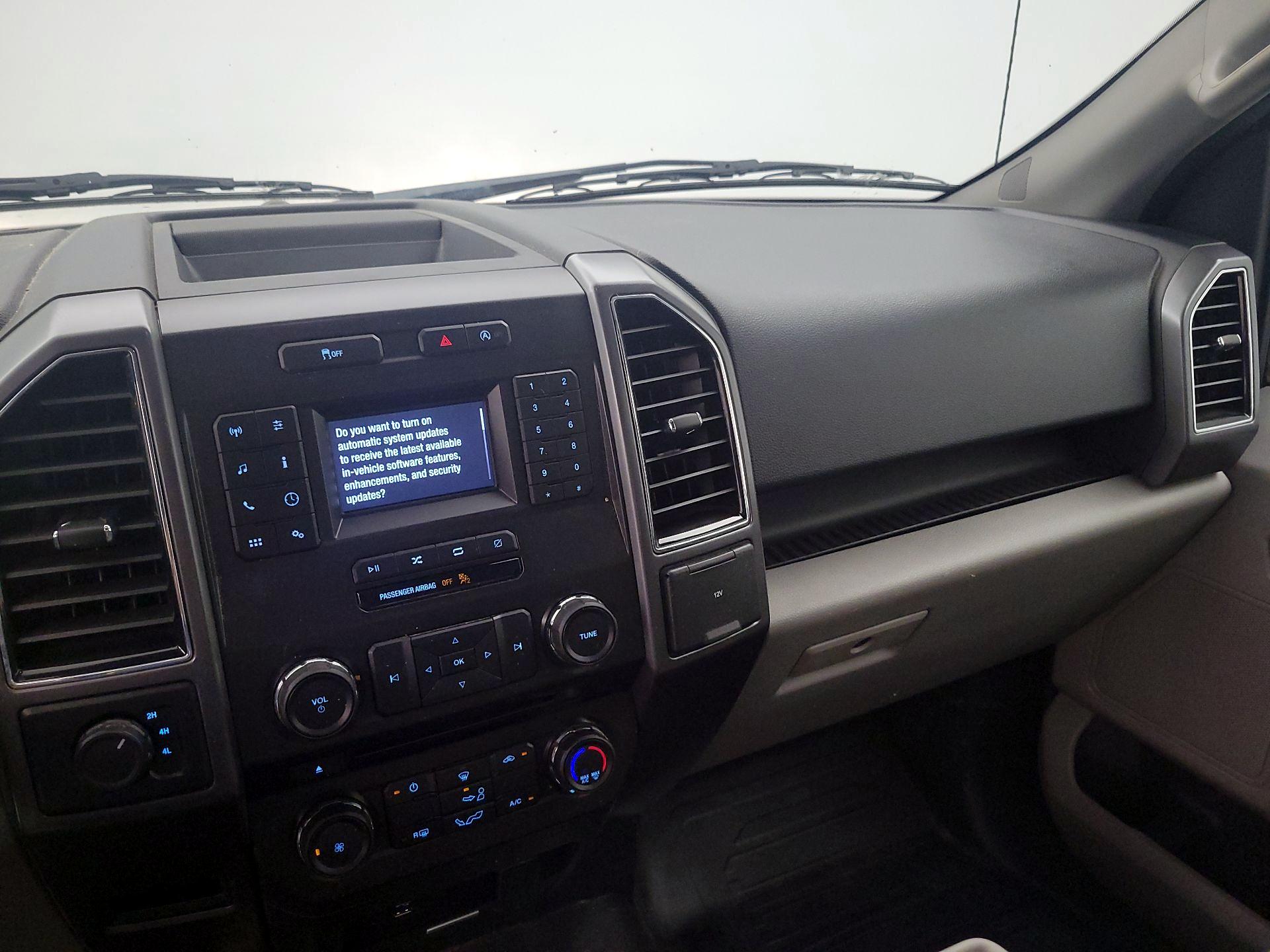 Thumbnail: 2018 Ford F-150 - 9