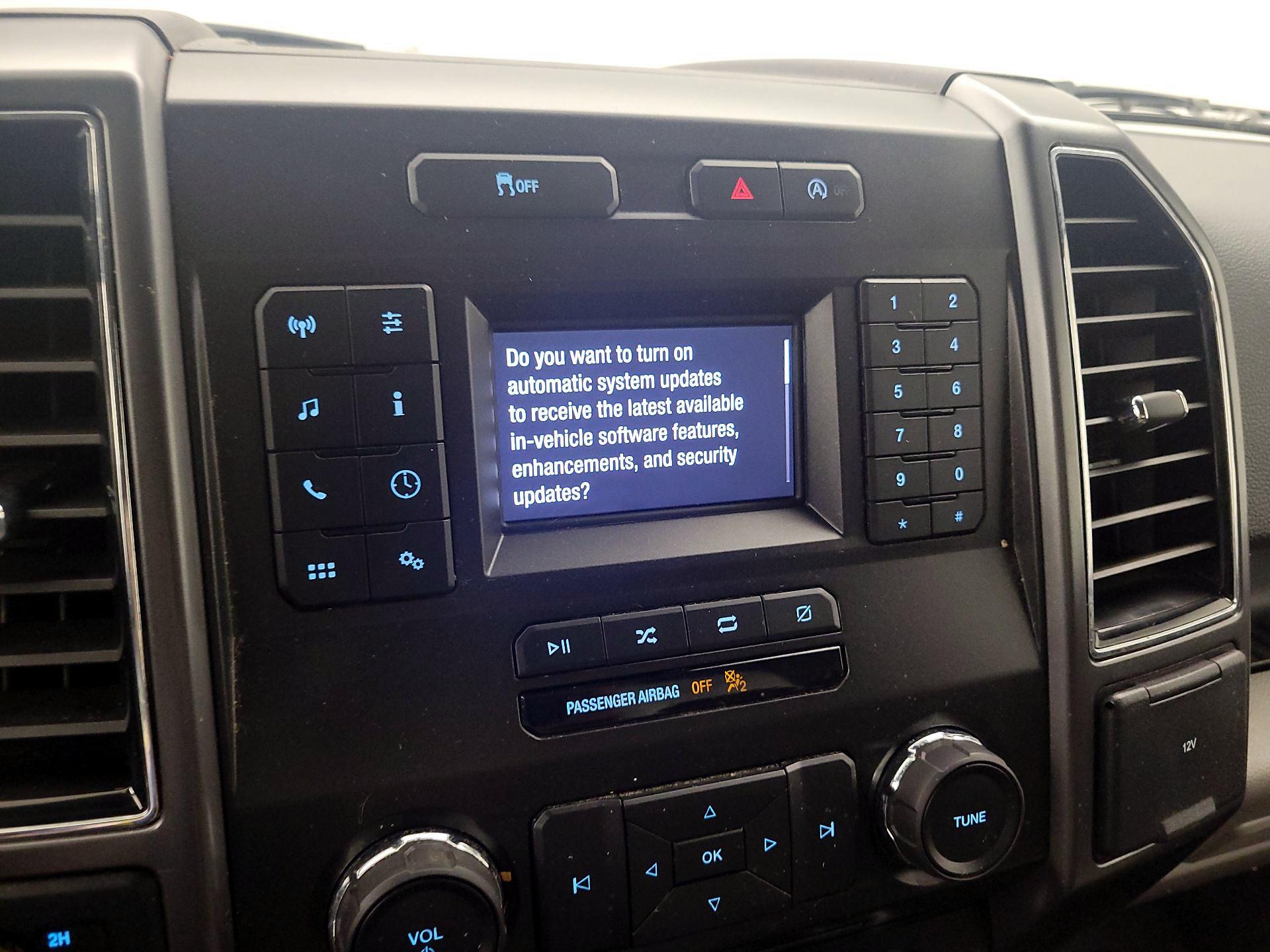 Thumbnail: 2018 Ford F-150 - 14