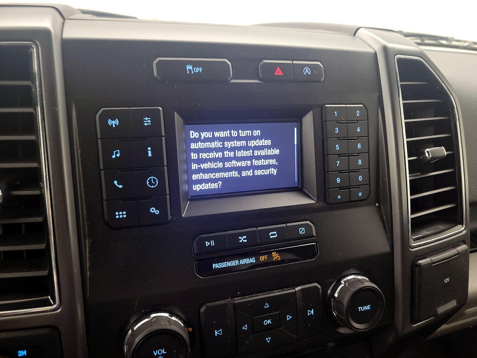 2018 Ford F-150 XLT - Photo 15