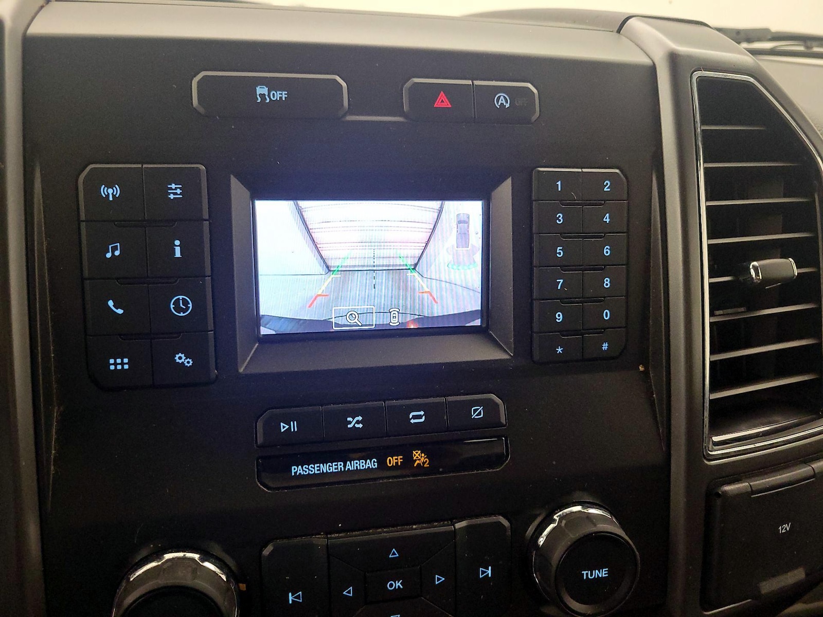 2018 Ford F-150 XLT - Photo 16