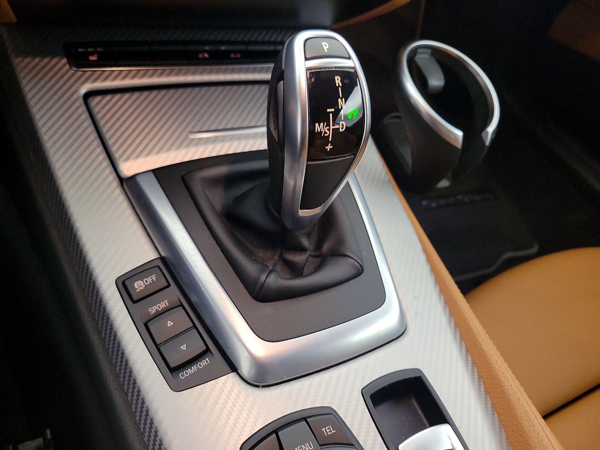 Thumbnail: 2014 BMW Z4 - 16