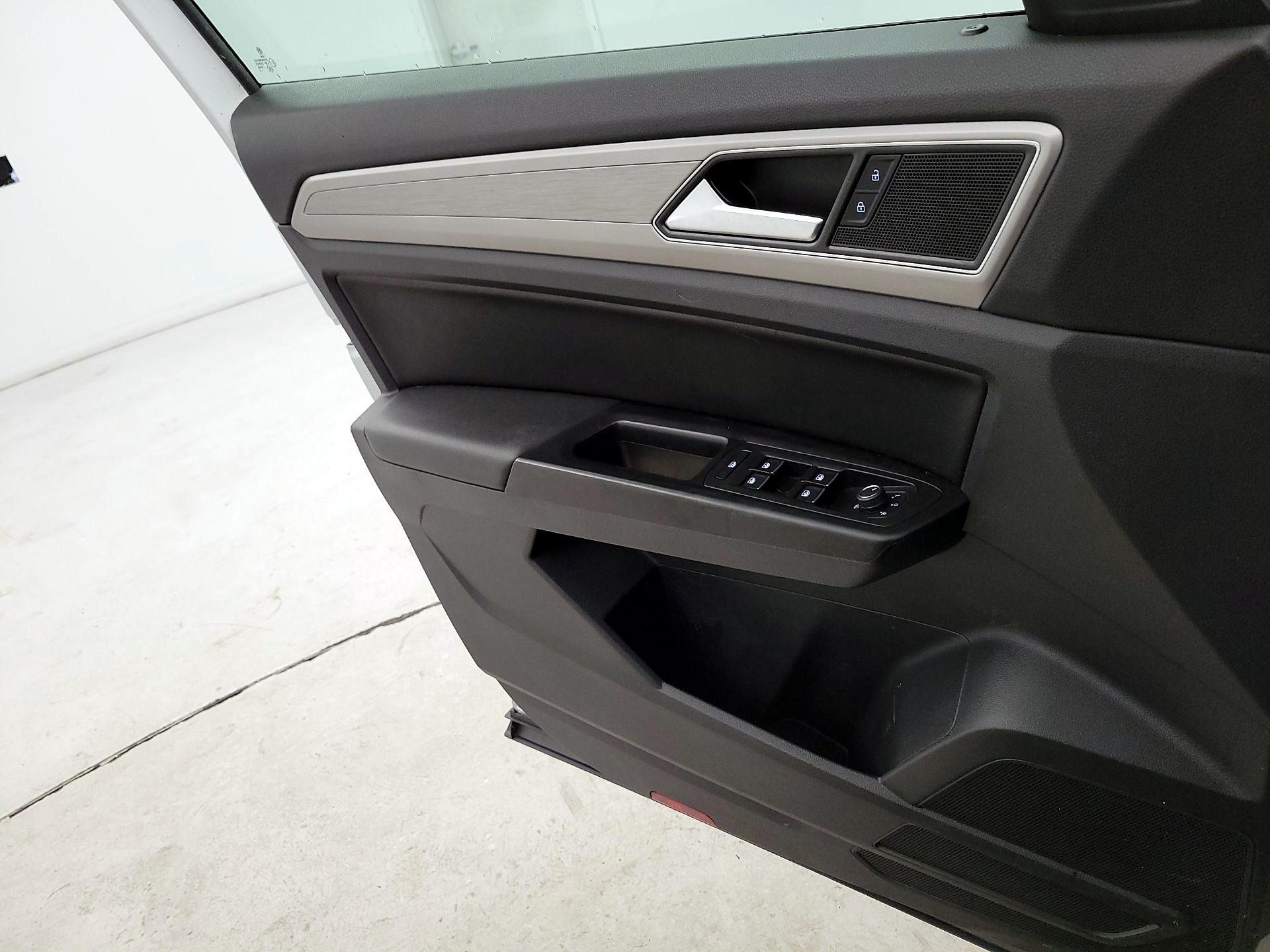 Thumbnail: 2019 Volkswagen Atlas - 12