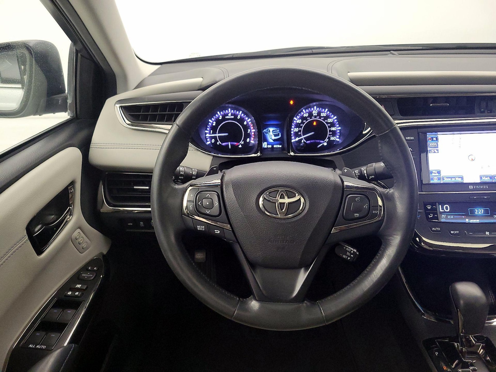 2014 Toyota Avalon Limited - Photo 11