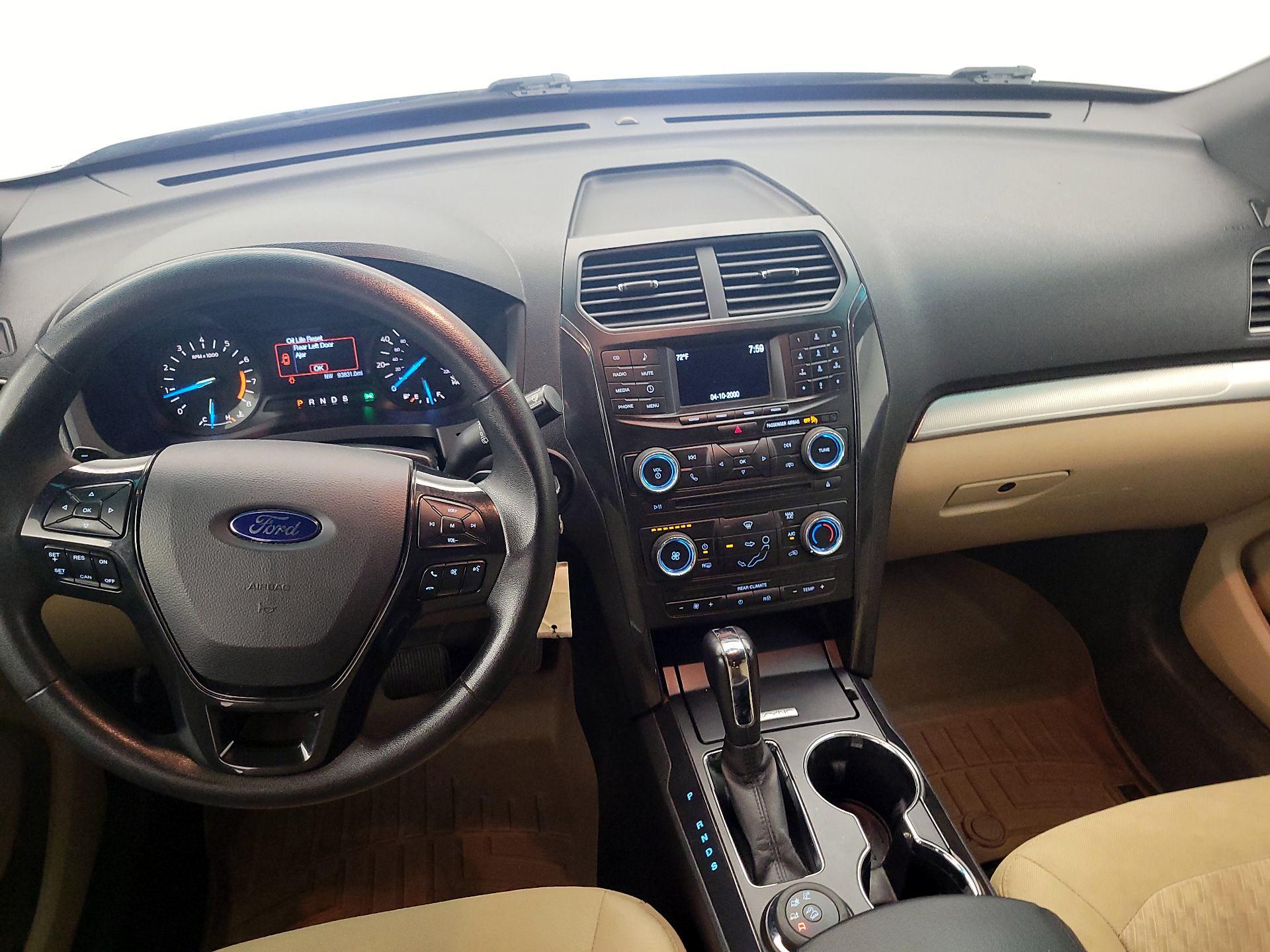 Thumbnail: 2017 Ford Explorer - 9