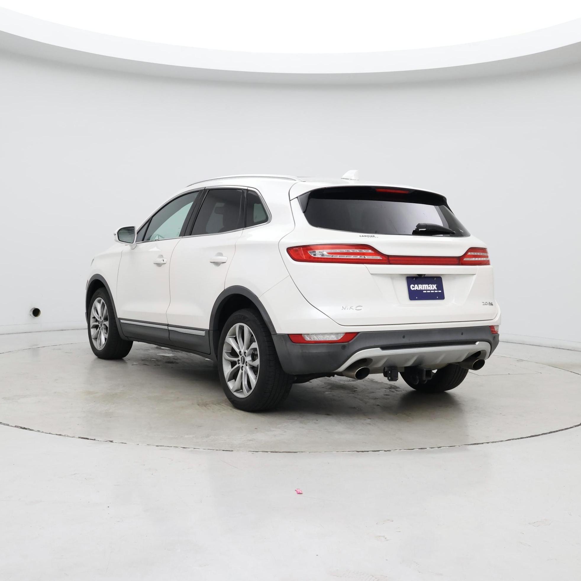 Thumbnail: 2016 Lincoln MKC - 2