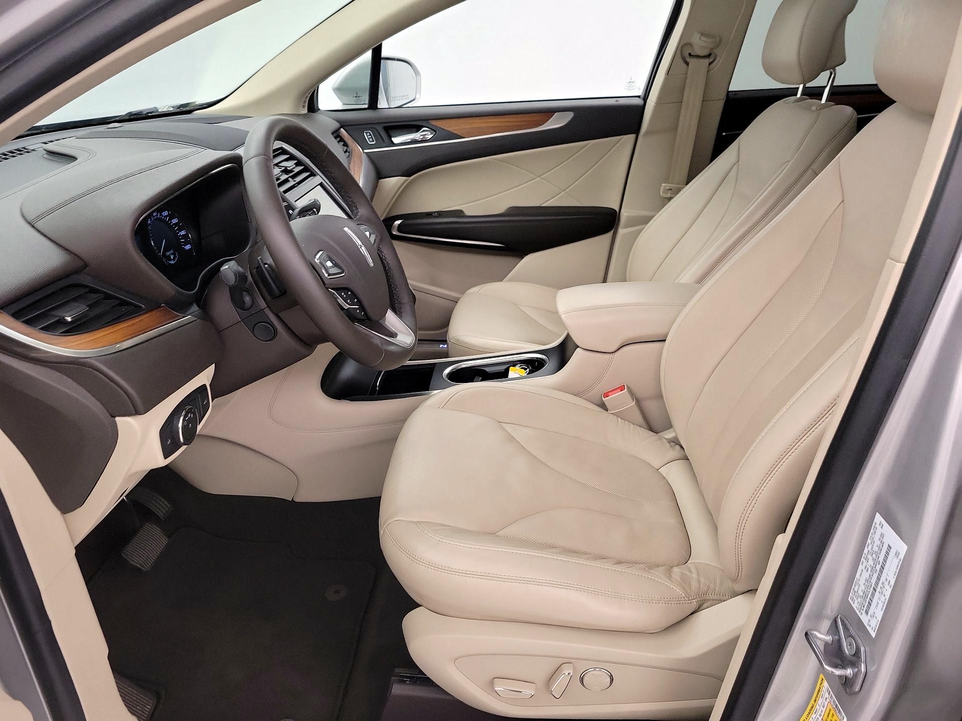 Thumbnail: 2019 Lincoln MKC - 11