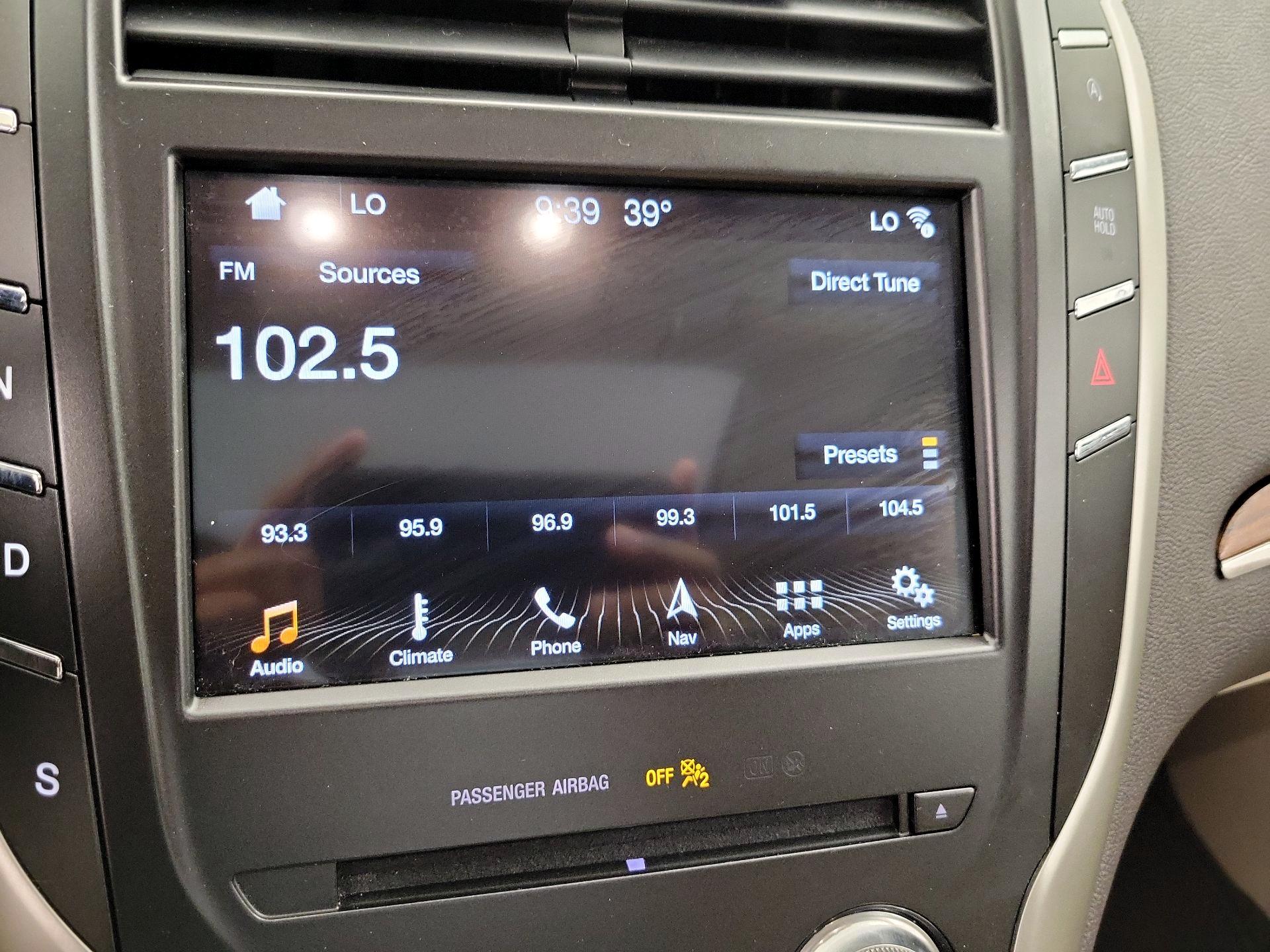 Thumbnail: 2019 Lincoln MKC - 16