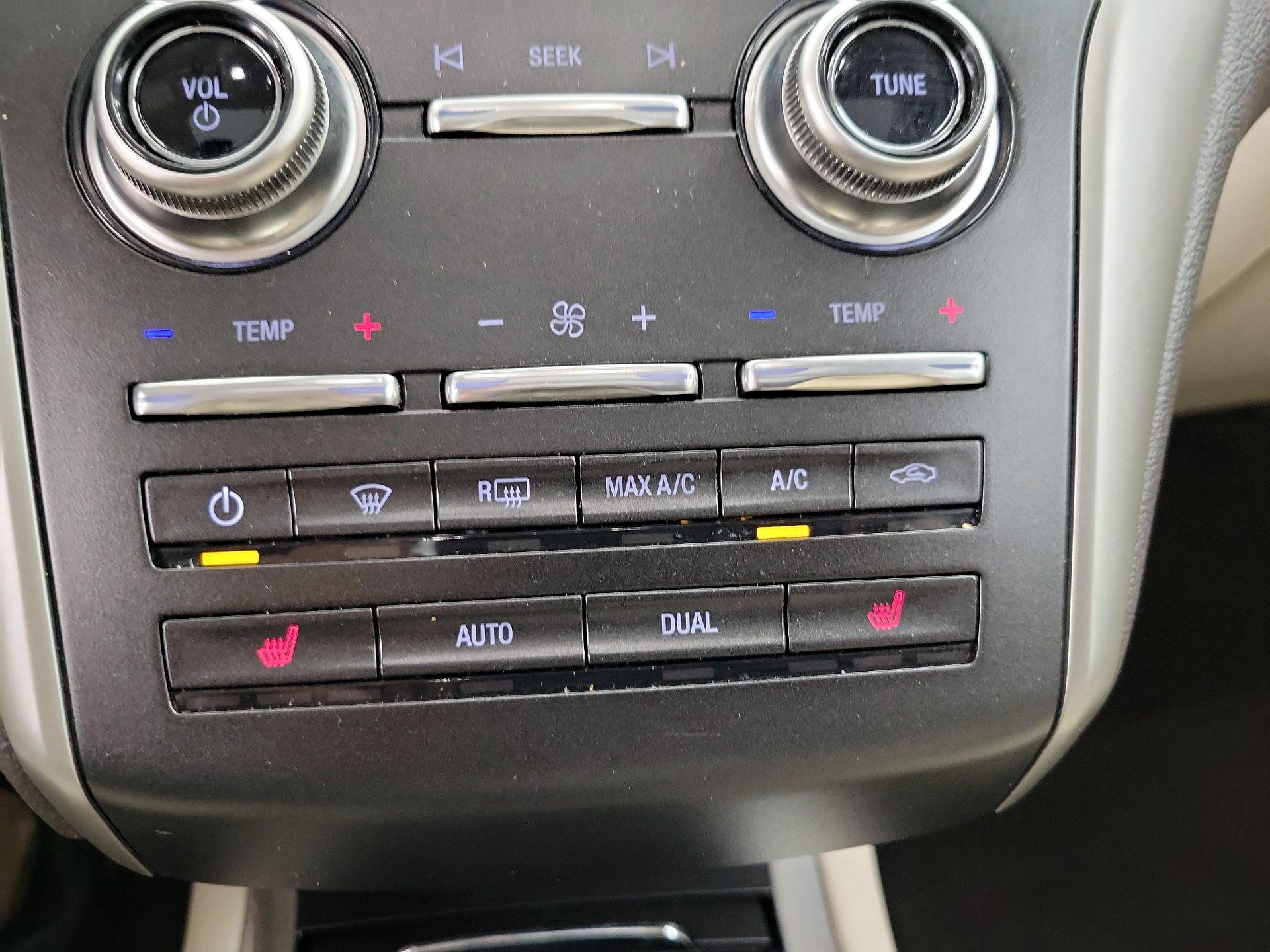 Thumbnail: 2019 Lincoln MKC - 17