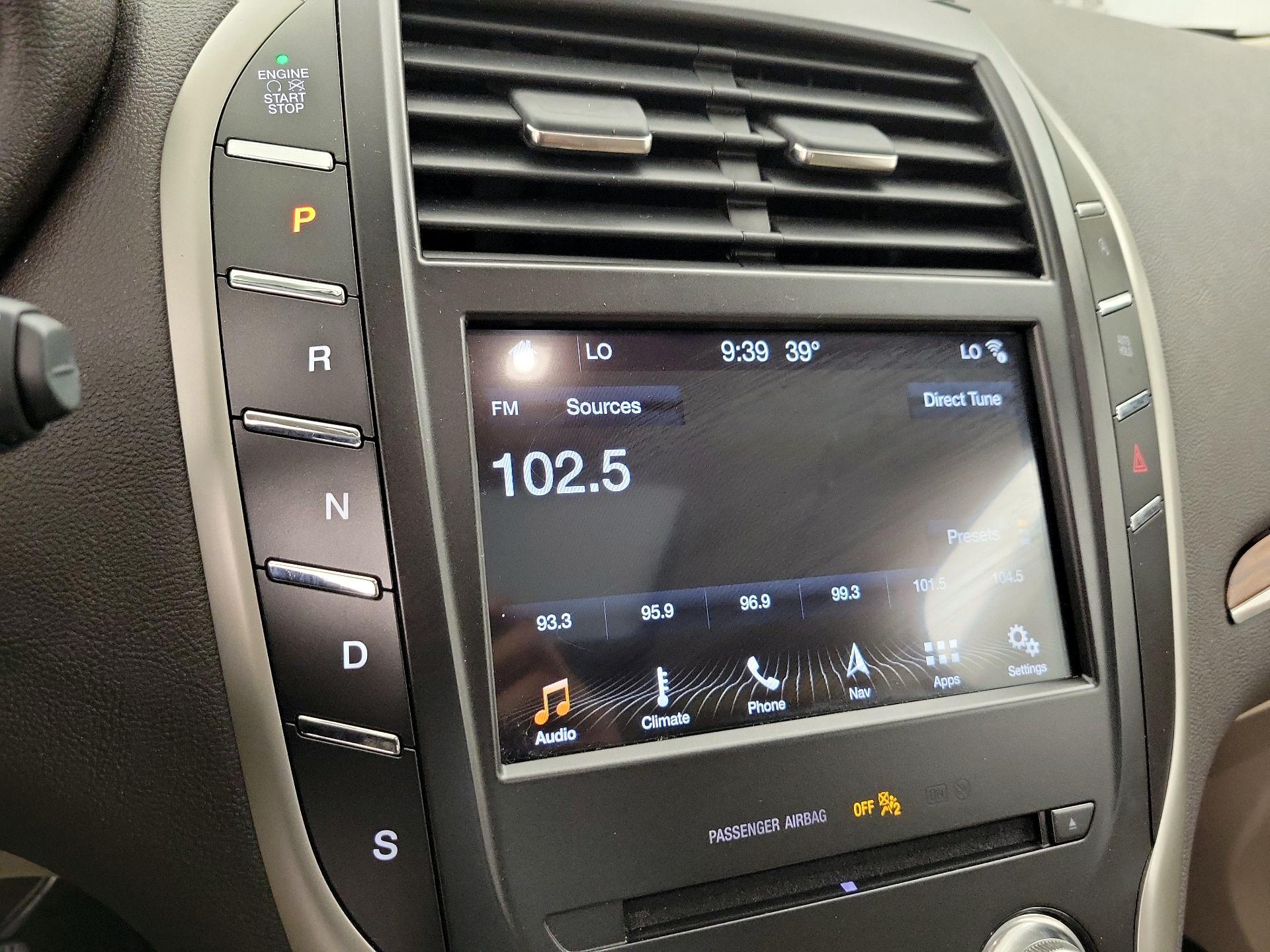 Thumbnail: 2019 Lincoln MKC - 18